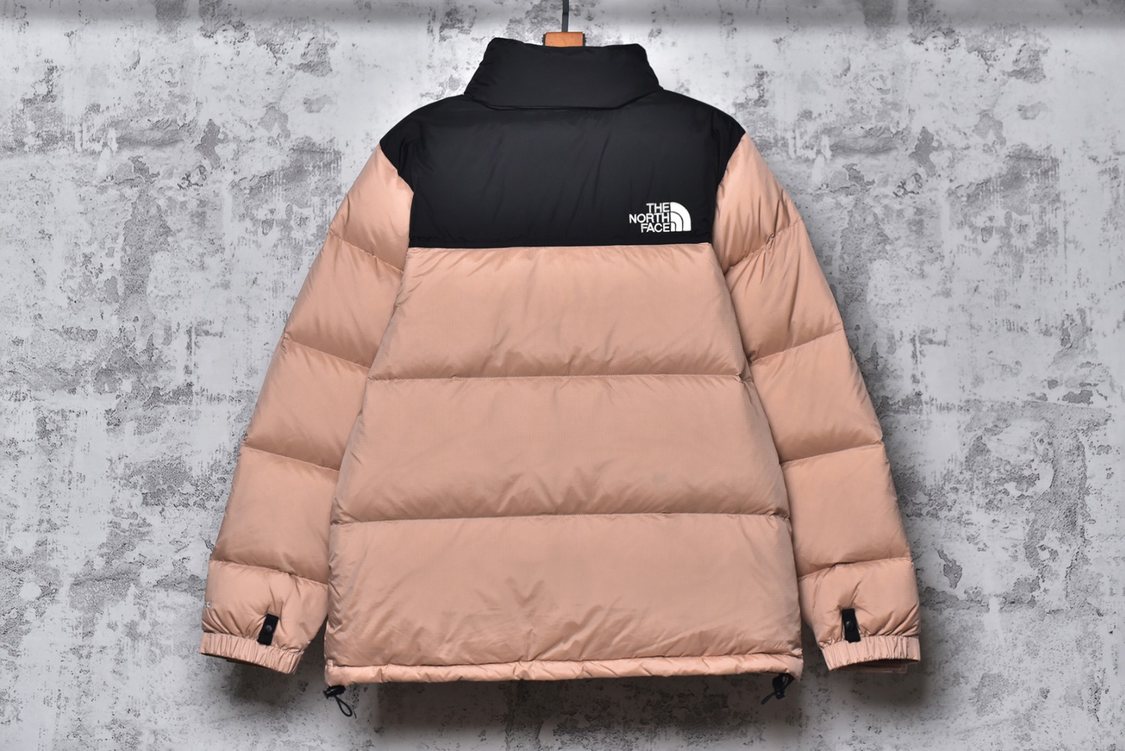 图片[2]-#SG巅峰系列 THE NORTH FACE北面1996 经典款羽绒服系列 13色 现货供应“全年售后” 原厂面料：国标90绒「正品同步」 假1赔3️ 不用看市场货的文案怎么写 你问他敢不敢赔就完了 温馨提示❗️（巅峰只做高端产品） 颜色：黑色.金属色.绿色.深黄色.紫色.粉色.白色.淡兰色.藏蓝色. 芥末绿.深灰色.橙色.酒红色 尺码：XS S Ｍ L XL XXL-选品中心