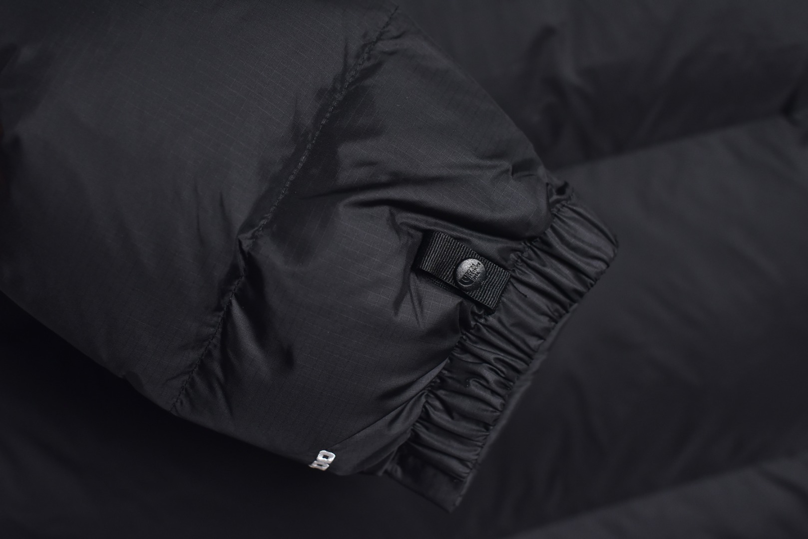 图片[5]-#SG巅峰系列 THE NORTH FACE北面1996 经典款羽绒服系列 13色 现货供应“全年售后” 原厂面料：国标90绒「正品同步」 假1赔3️ 不用看市场货的文案怎么写 你问他敢不敢赔就完了 温馨提示❗️（巅峰只做高端产品） 颜色：黑色.金属色.绿色.深黄色.紫色.粉色.白色.淡兰色.藏蓝色. 芥末绿.深灰色.橙色.酒红色 尺码：XS S Ｍ L XL XXL-选品中心