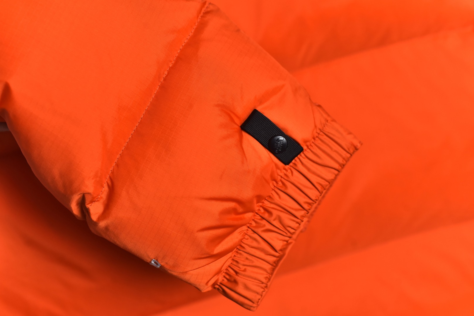 图片[5]-#SG巅峰系列 THE NORTH FACE北面1996 经典款羽绒服系列 13色 现货供应“全年售后” 原厂面料：国标90绒「正品同步」 假1赔3️ 不用看市场货的文案怎么写 你问他敢不敢赔就完了 温馨提示❗️（巅峰只做高端产品） 颜色：黑色.金属色.绿色.深黄色.紫色.粉色.白色.淡兰色.藏蓝色. 芥末绿.深灰色.橙色.酒红色 尺码：XS S Ｍ L XL XXL-选品中心