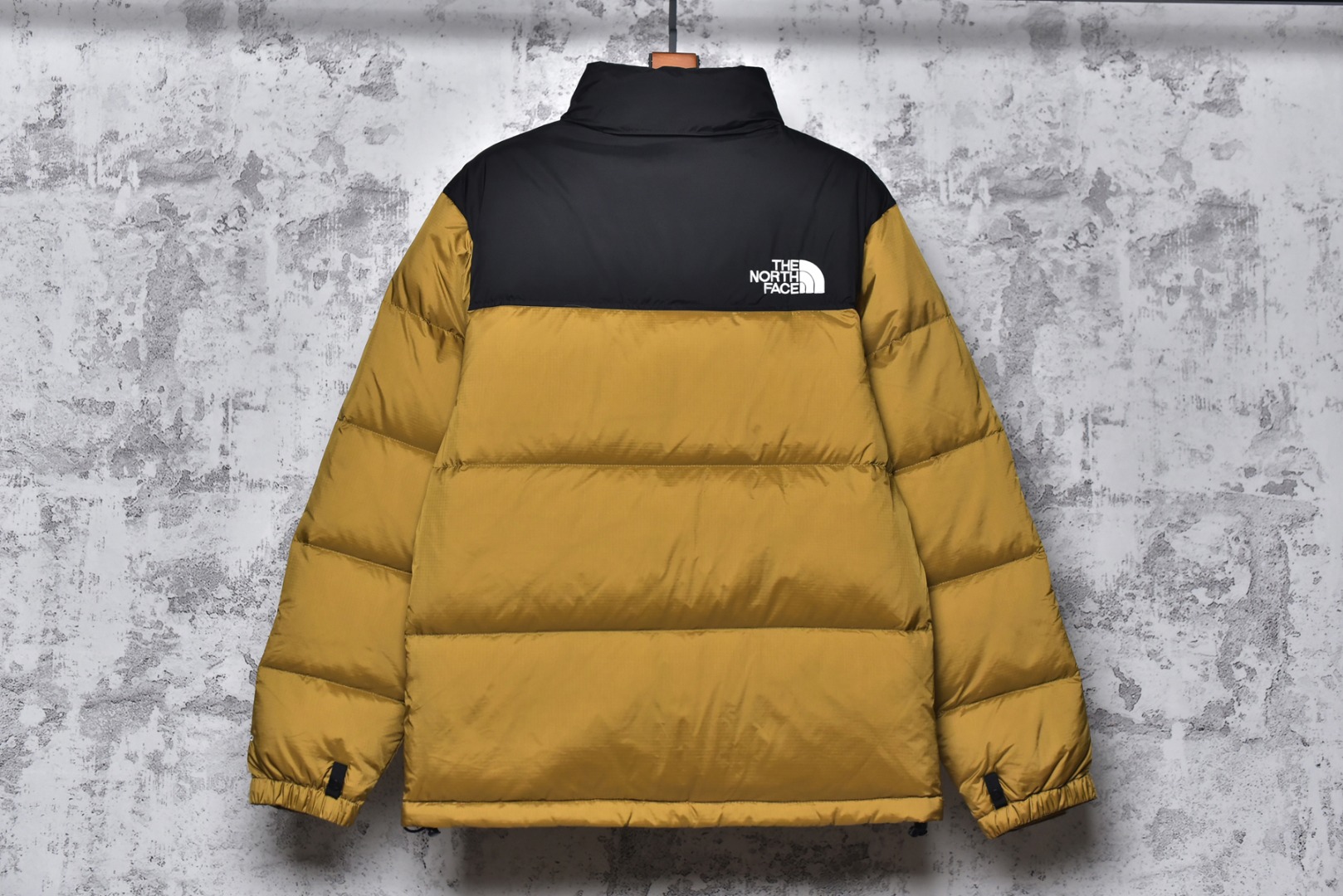 图片[2]-#SG巅峰系列 THE NORTH FACE北面1996 经典款羽绒服系列 13色 现货供应“全年售后” 原厂面料：国标90绒「正品同步」 假1赔3️ 不用看市场货的文案怎么写 你问他敢不敢赔就完了 温馨提示❗️（巅峰只做高端产品） 颜色：黑色.金属色.绿色.深黄色.紫色.粉色.白色.淡兰色.藏蓝色. 芥末绿.深灰色.橙色.酒红色 尺码：XS S Ｍ L XL XXL-选品中心