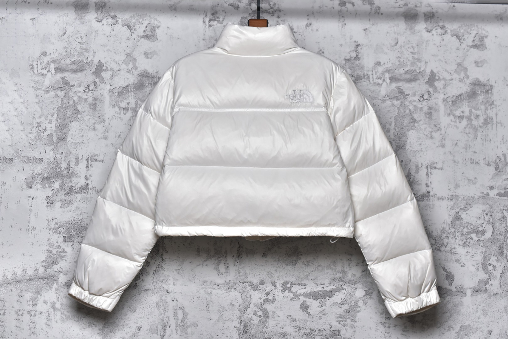 图片[2]-#SG巅峰系列 肯豆THE NORTH FACE北面84短款女款 现货供应“全年售后” 原厂面料：国标90绒「正品同步」 假1赔3️ 不用看市场货的文案怎么写 你问他敢不敢赔就完了 温馨提示❗️（巅峰只做高端产品） 尺码：S Ｍ L-选品中心