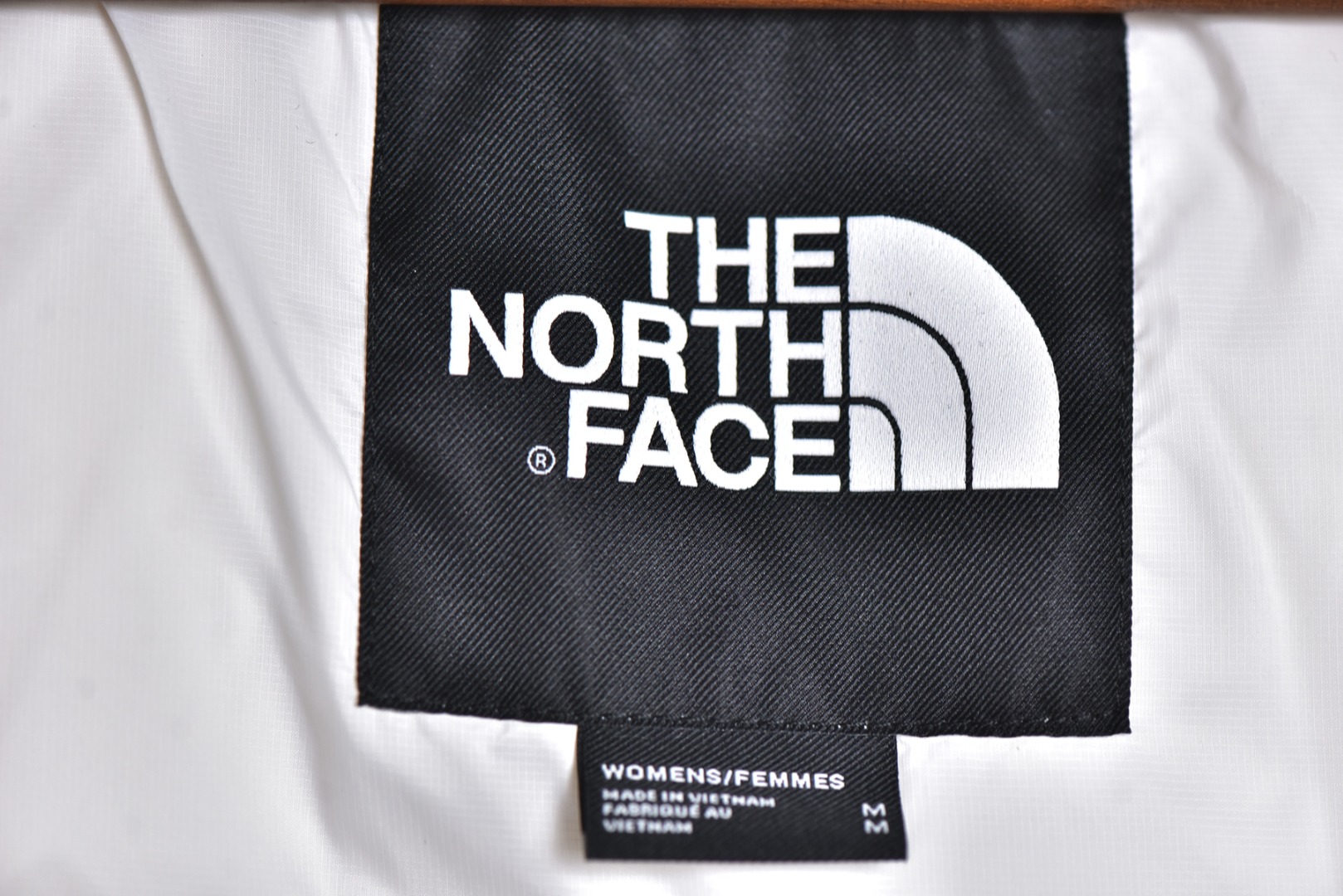 图片[8]-#SG巅峰系列 肯豆THE NORTH FACE北面84短款女款 现货供应“全年售后” 原厂面料：国标90绒「正品同步」 假1赔3️ 不用看市场货的文案怎么写 你问他敢不敢赔就完了 温馨提示❗️（巅峰只做高端产品） 尺码：S Ｍ L-选品中心