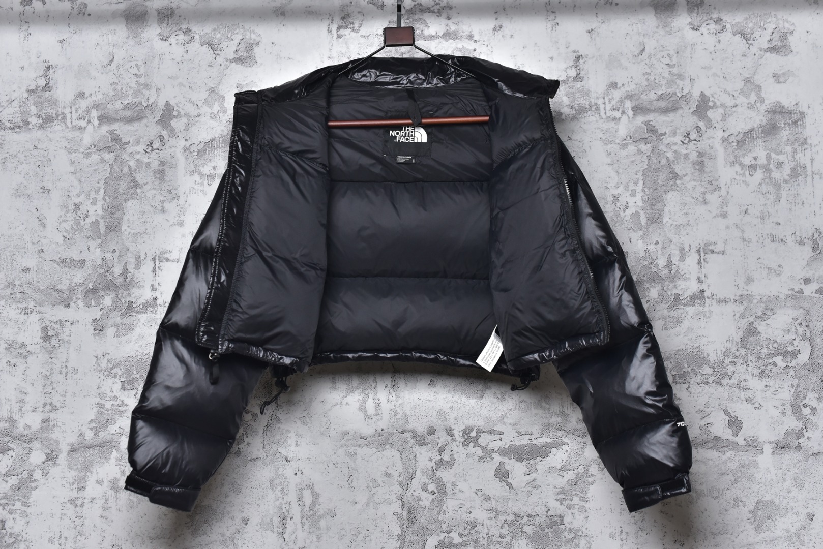 图片[9]-#SG巅峰系列 肯豆THE NORTH FACE北面84短款女款 现货供应“全年售后” 原厂面料：国标90绒「正品同步」 假1赔3️ 不用看市场货的文案怎么写 你问他敢不敢赔就完了 温馨提示❗️（巅峰只做高端产品） 尺码：S Ｍ L-选品中心