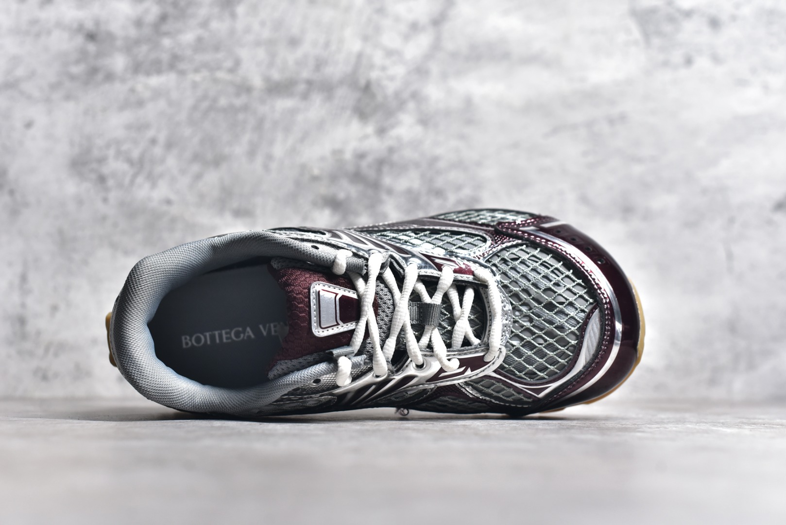 图片[4]-#独家 纯原BOTTEGA VENETA Orbit Runner BV葆蝶家时尚休闲王一博同款老爹鞋运动鞋 原版开发 一比一打造 相似度百分之99以上 市场一梯队级别品质 区别市场任何标文顶级品质版本 采用轻质科技网布面料 搭配几何图案设计橡胶外底 王炸系列 高版本 认准套包工艺 实际增高很多哦 还是一样显腿细非常nice 耐玩耐造 对标对版 套包鞋工艺 认准高版本 大底选用拼色TPU大底 配置原版包装 尺码：35 36 37 38 39 40 41 42 43 44 45-选品中心