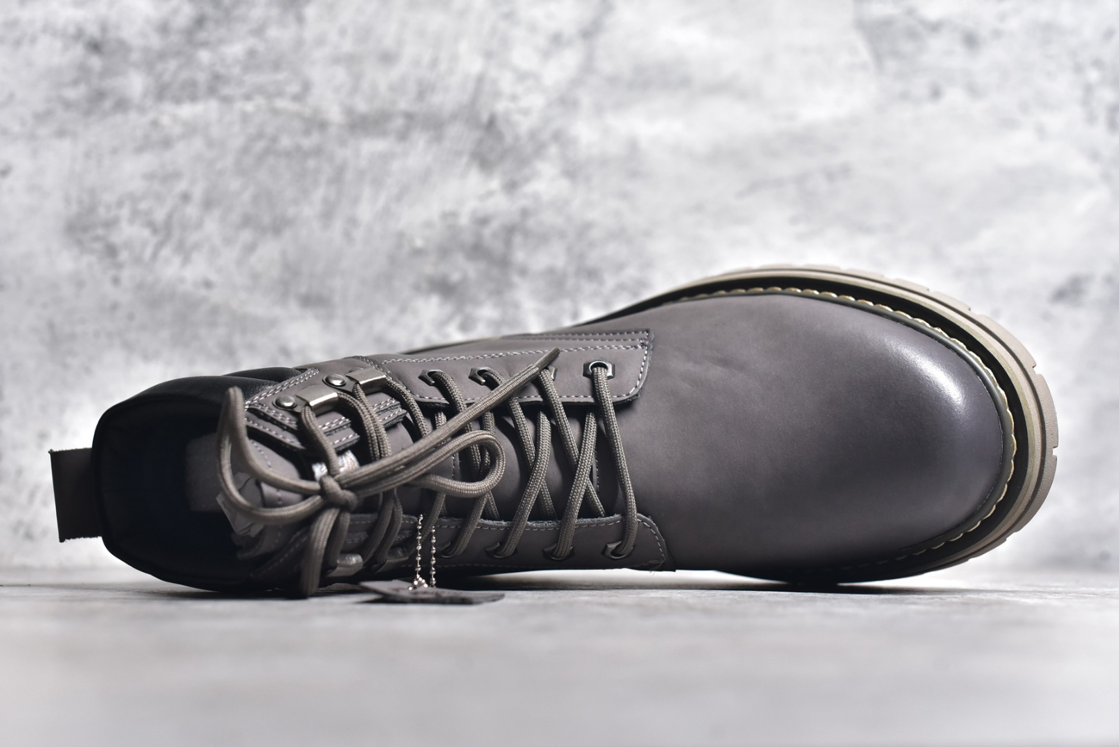图片[4]-#Timberland添柏岚/天伯伦户外高帮休闲大黄靴系列 广东大厂品质 原盒原包装 24ss新款时尚潮流搭配 面料采用意大利🇮🇹顶级磨砂细纹牛皮 搭配防臭防腐真皮乳胶鞋垫 给您完美的穿着体验 质量考究耐穿 型男必备 专治不帅 高品质脚感一流 尺码：38 39 40 41 42 43 44（皮鞋码）-选品中心