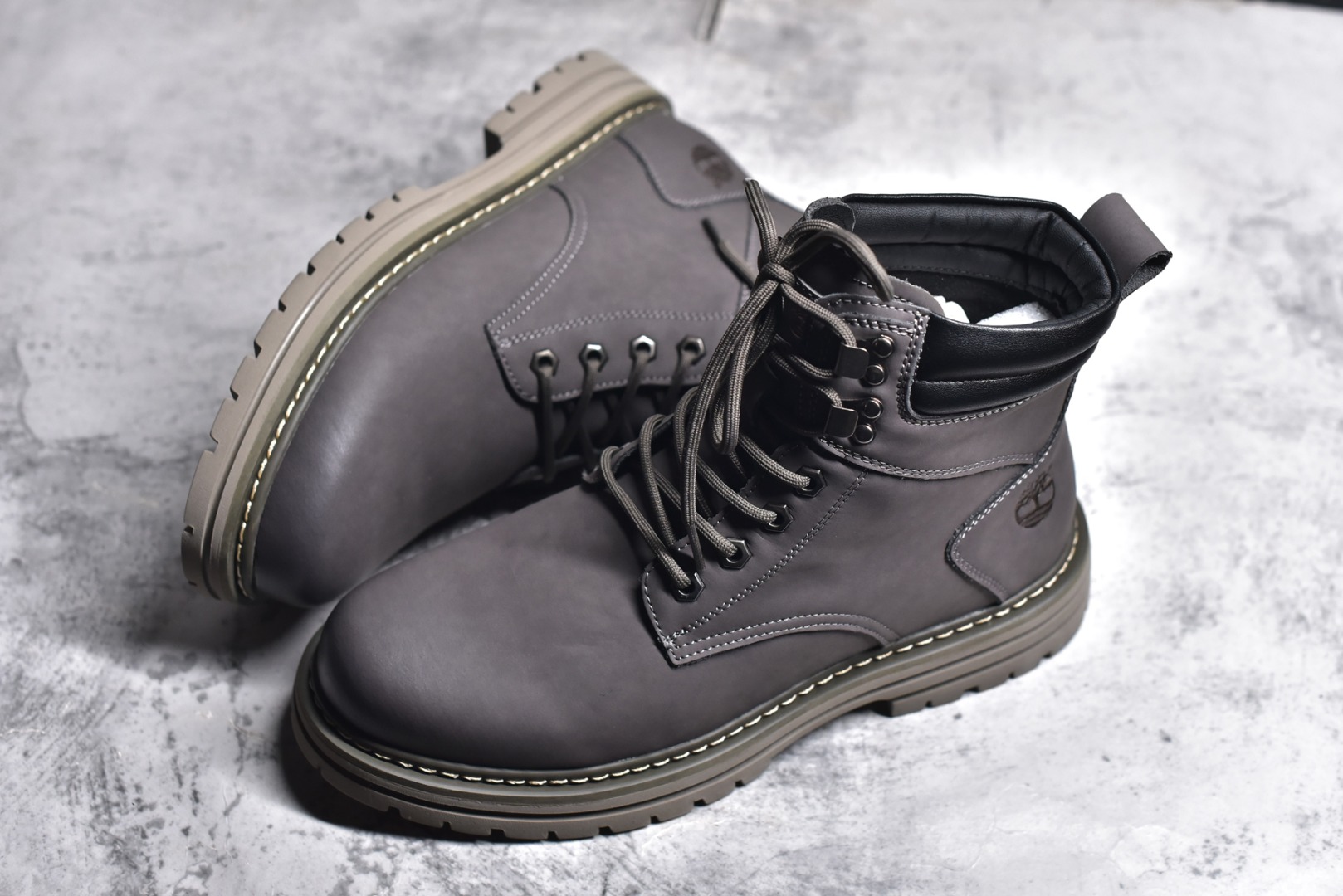 图片[7]-#Timberland添柏岚/天伯伦户外高帮休闲大黄靴系列 广东大厂品质 原盒原包装 24ss新款时尚潮流搭配 面料采用意大利🇮🇹顶级磨砂细纹牛皮 搭配防臭防腐真皮乳胶鞋垫 给您完美的穿着体验 质量考究耐穿 型男必备 专治不帅 高品质脚感一流 尺码：38 39 40 41 42 43 44（皮鞋码）-选品中心