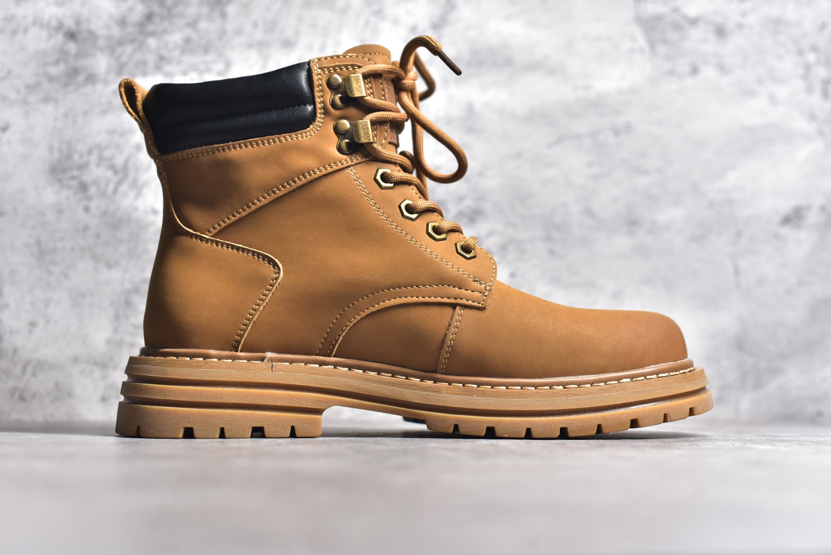 图片[3]-#Timberland添柏岚/天伯伦户外高帮休闲大黄靴系列 广东大厂品质 原盒原包装 24ss新款时尚潮流搭配 面料采用意大利🇮🇹顶级磨砂细纹牛皮 搭配防臭防腐真皮乳胶鞋垫 给您完美的穿着体验 质量考究耐穿 型男必备 专治不帅 高品质脚感一流 尺码：38 39 40 41 42 43 44（皮鞋码）-选品中心
