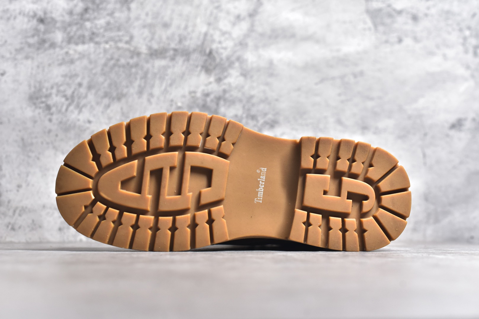 图片[6]-#Timberland添柏岚/天伯伦户外高帮休闲大黄靴系列 广东大厂品质 原盒原包装 24ss新款时尚潮流搭配 面料采用意大利🇮🇹顶级磨砂细纹牛皮 搭配防臭防腐真皮乳胶鞋垫 给您完美的穿着体验 质量考究耐穿 型男必备 专治不帅 高品质脚感一流 尺码：38 39 40 41 42 43 44（皮鞋码）-选品中心