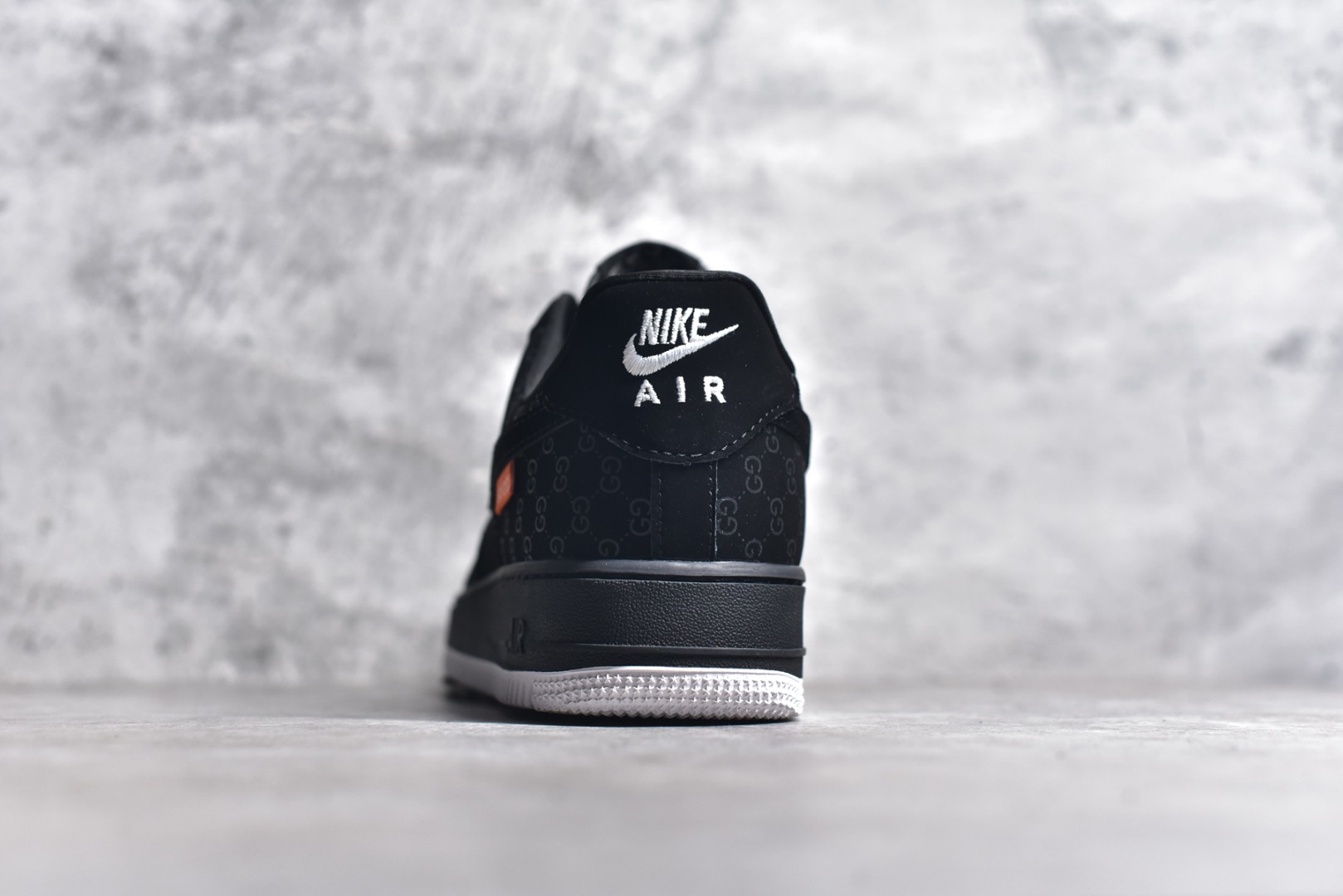 图片[5]-#NK Air Force 1\’07 Low 古驰熊联名-极夜黑 空军一号低帮休闲板鞋 KK1988-007 #原楦头原纸板 原装鞋盒 定制五金配件 内置全掌气垫 原厂鞋底 尺码：36 36.5 37.5 38 38.5 39 40 40.5 41 42 42.5 43 44 44.5 45-选品中心