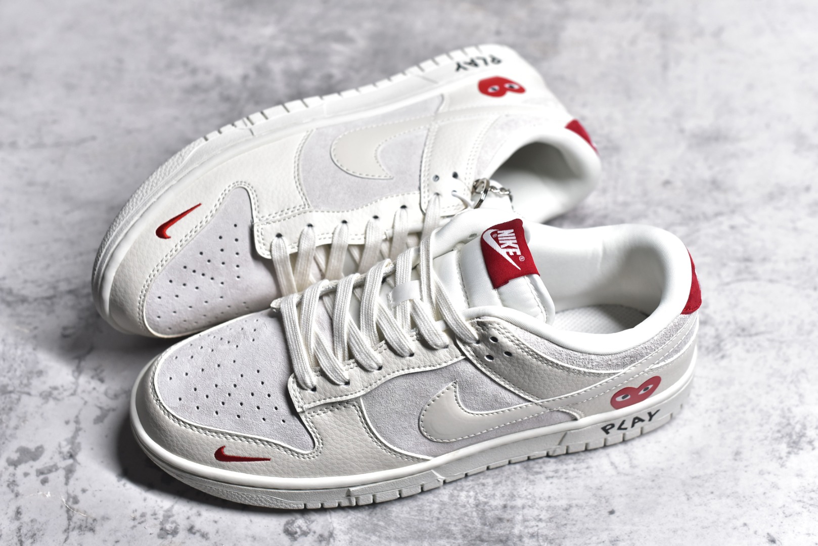 图片[7]-#NK SB Dunk Low 川久保玲联名-猪八米白勾 周年高端定制 低帮休闲板鞋 KK1333-004 #定制鞋盒 大厂纯原品质出货 超高清洁度 皮料切割干净无任何毛边 细节完美 尺码：36 36.5 37.5 38 38.5 39 40 40.5 41 42 42.5 43 44 44.5 45-选品中心