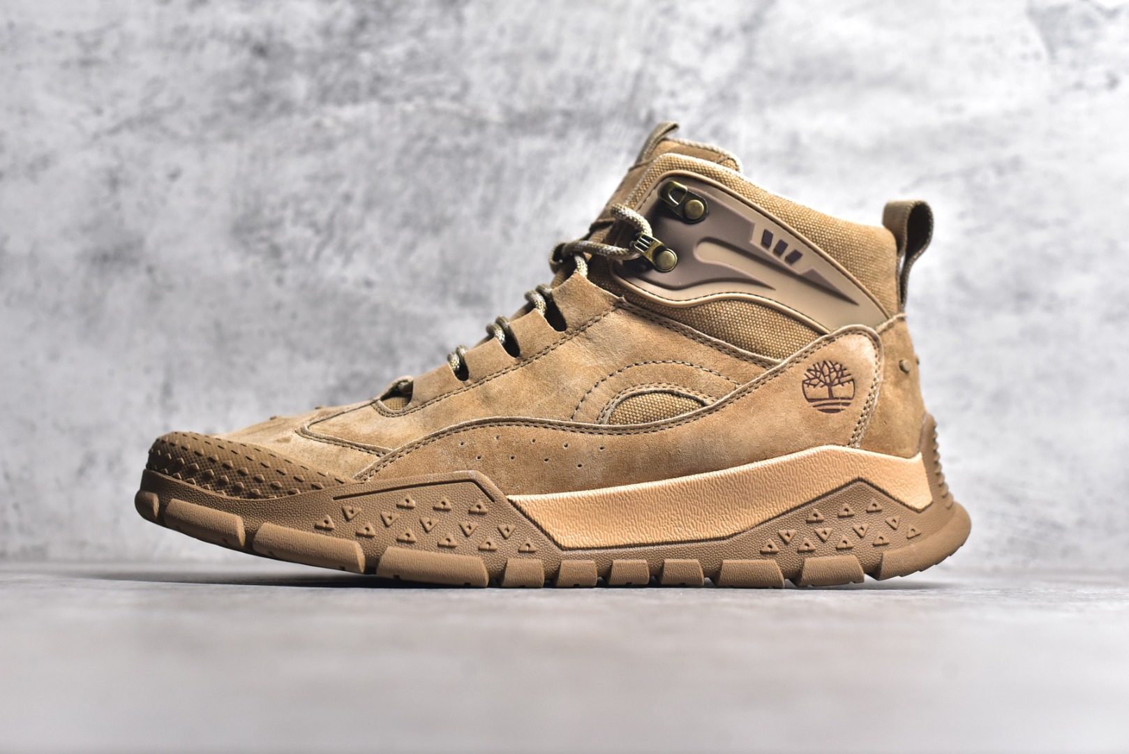 #Timberland添柏岚/天伯伦户外高帮休闲大黄靴系列 广东大厂品质 原盒原包装 24ss新款时尚潮流搭配 面料采用意大利🇮🇹顶级磨砂细纹牛皮 搭配防臭防腐真皮乳胶鞋垫 给您完美的穿着体验 质量考究耐穿 型男必备 专治不帅 高品质脚感一流 尺码：38 39 40 41 42 43 44（皮鞋码）-选品中心