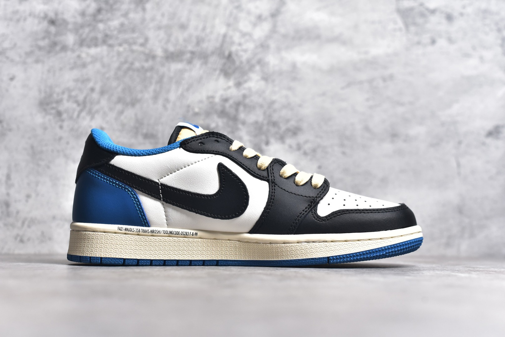 图片[3]-#特价 ️ Air Jordan 1 low 低帮 倒钩配色系列 性价比无敌 走量拉新客必备单品 尺码：36 36.5 37.5 38 38.5 39 40 40.5 41 42 42.5 43 44 44.5 45 46-选品中心