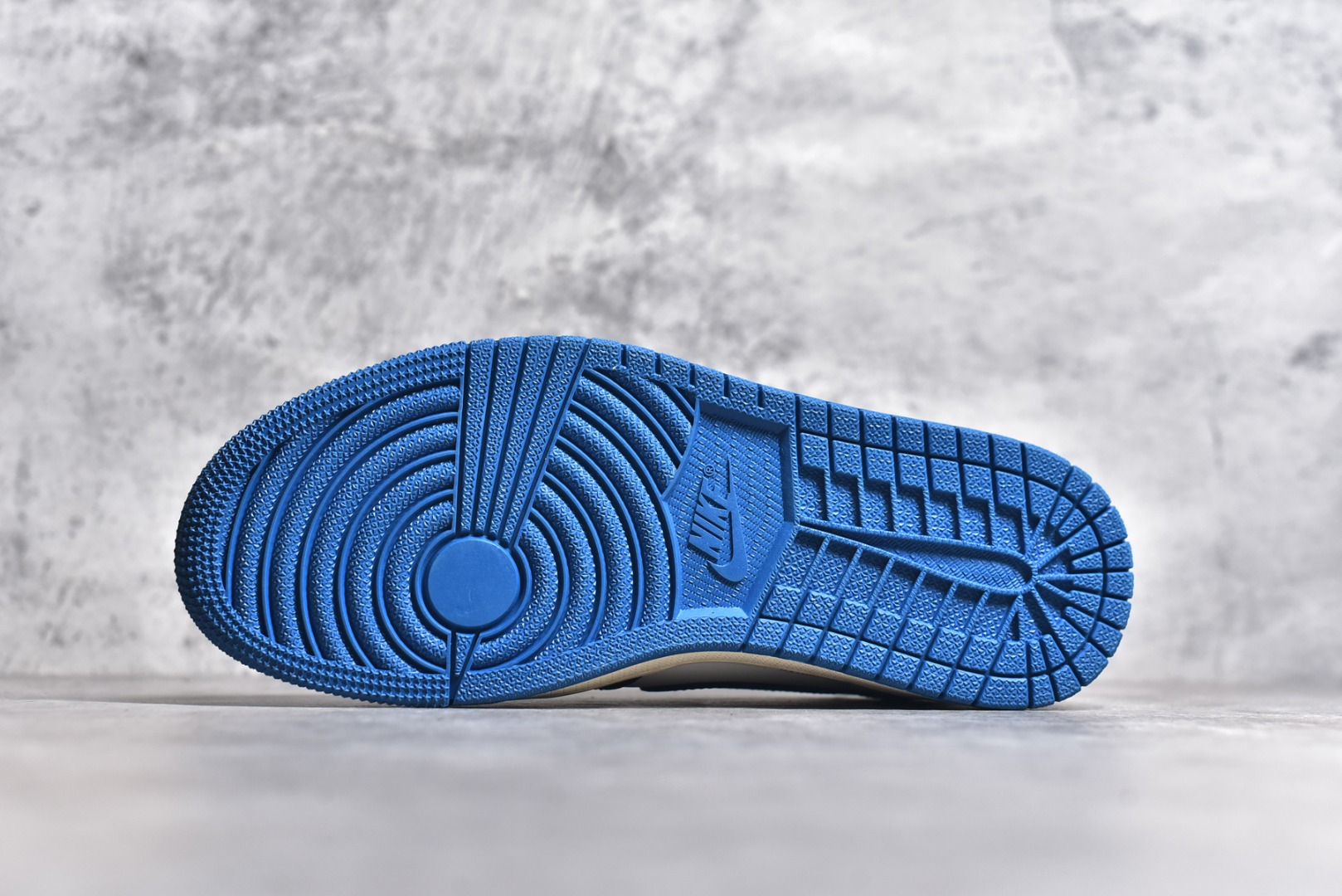 图片[6]-#特价 ️ Air Jordan 1 low 低帮 倒钩配色系列 性价比无敌 走量拉新客必备单品 尺码：36 36.5 37.5 38 38.5 39 40 40.5 41 42 42.5 43 44 44.5 45 46-选品中心