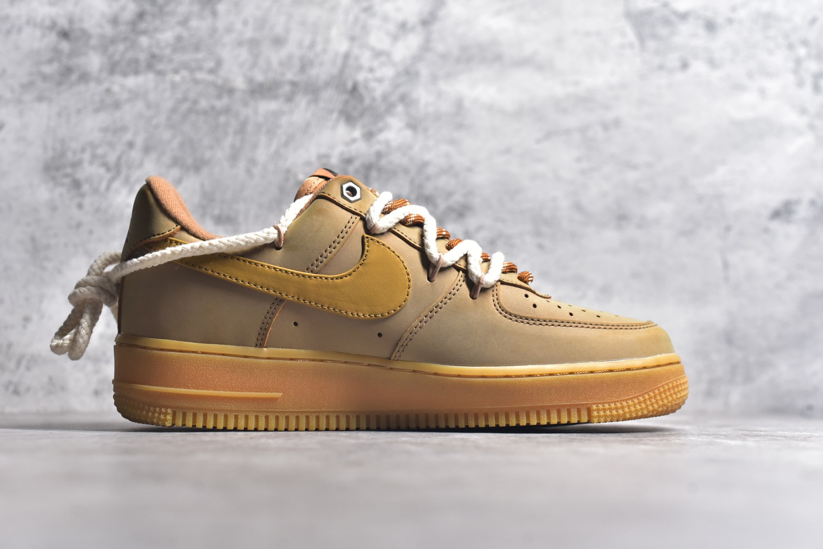 图片[3]-#Nk Air Force 1‘07 Low 解构麦色 空军一号低帮休闲板鞋 CJ9197-102  #设计灵感来源于美拉德色系，整双鞋子采用解构绑带设计，增加了鞋子层次感 ！  尺码：36 36.5 37.5 38 38.5 39 40 40.5 41 42 42.5 43 44 44.5 45-选品中心