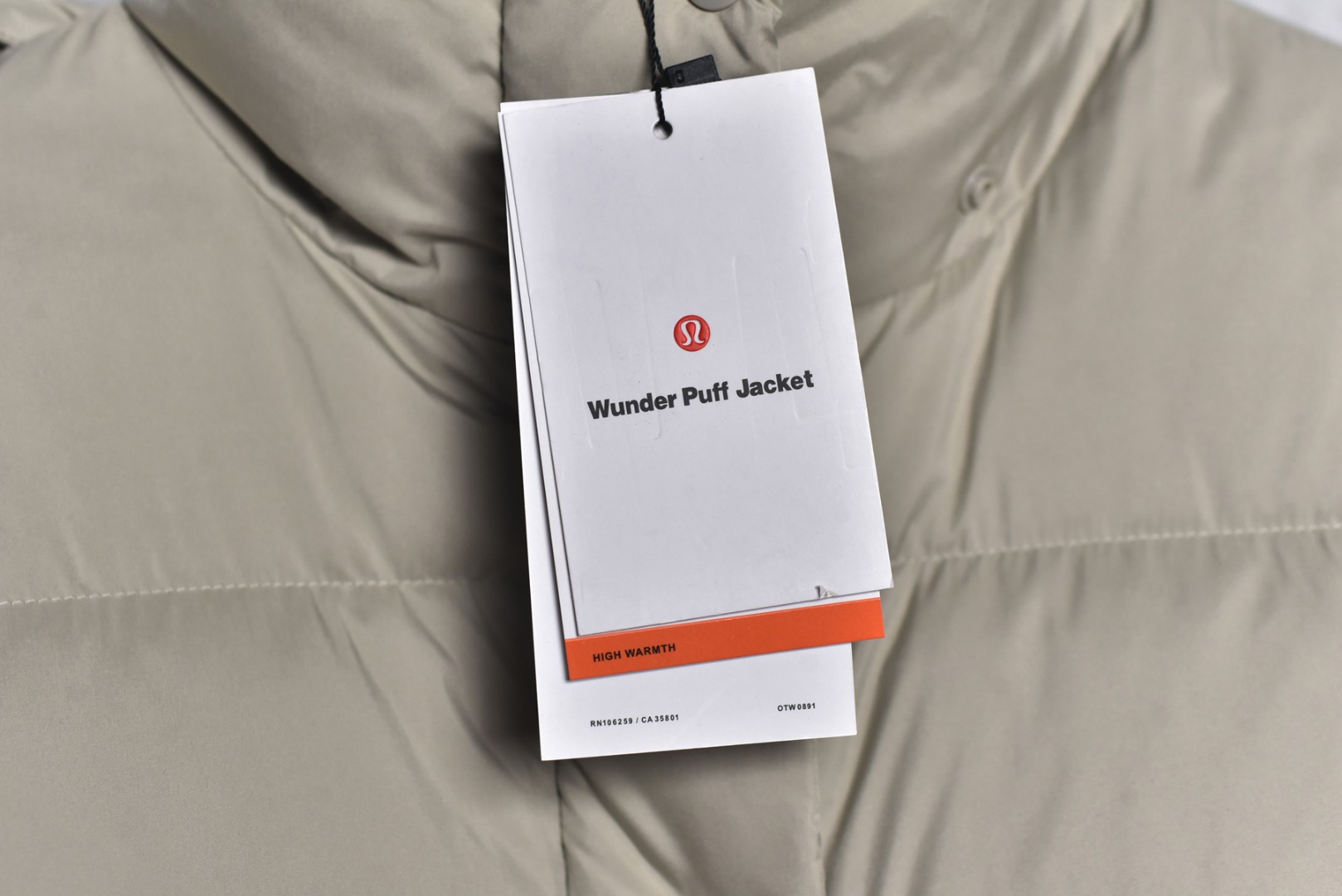 图片[9]-#SG巅峰版 LULULEMON露露乐蒙Wunder-Puff-SoftMAtte 3格系列❗️ 现货供应 全年售后❗️ 原厂面料：80绒（不是一件罚一件） 温馨提示❗️（只做高端产品） DF巅峰 踏上巅峰❗️ 颜色：黑色.白色.灰色 尺码：2#.4#.6#.8#.10#-选品中心