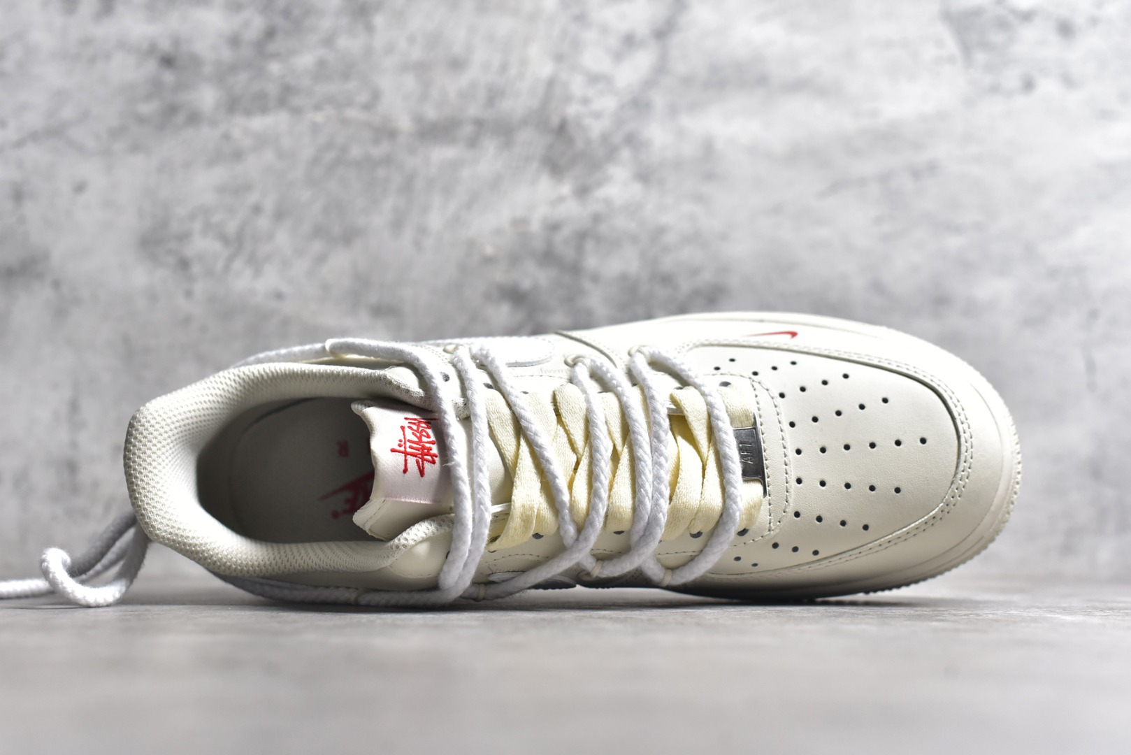 图片[4]-#Stussy x NK Air Force 1\’07 Low 斯图西联名 空军一号低帮休闲板鞋 ZH0316-047 #定制皮料 定制鞋盒 配件齐全 原楦原纸板 纯正空军版型 内置全掌气垫 尺码：36 36.5 37.5 38 38.5 39 40 40.5 41 42 42.5 43 44 44.5 45-选品中心