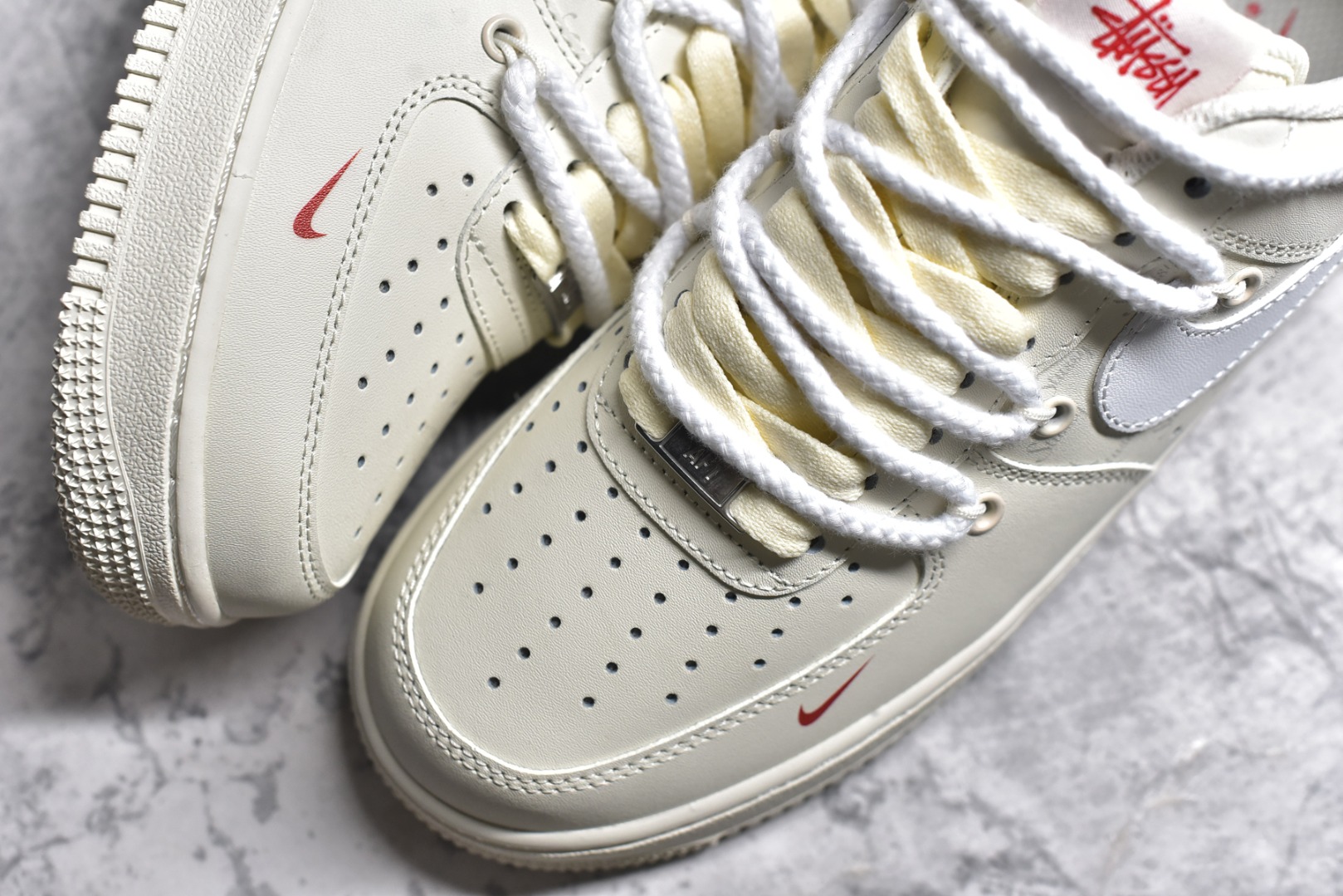 图片[8]-#Stussy x NK Air Force 1\’07 Low 斯图西联名 空军一号低帮休闲板鞋 ZH0316-047 #定制皮料 定制鞋盒 配件齐全 原楦原纸板 纯正空军版型 内置全掌气垫 尺码：36 36.5 37.5 38 38.5 39 40 40.5 41 42 42.5 43 44 44.5 45-选品中心