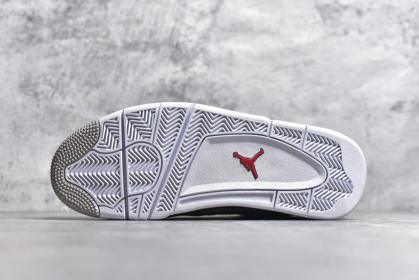 图片[6]-#NK Air Jordan 4 Retro代中帮复古休闲运动文化篮球鞋 采用原厂纳帕头层皮组合固色翻毛皮鞋面材质#TPU超Q弹网格材质#还原ZP细节#原厂流水成型工艺及拉帮注胶效果#全新底模,完美品相清洁度及喷漆效果❗货号：CT8527 100 尺码：40.5 41 42 42.5 43 44 44.5 45 46-选品中心