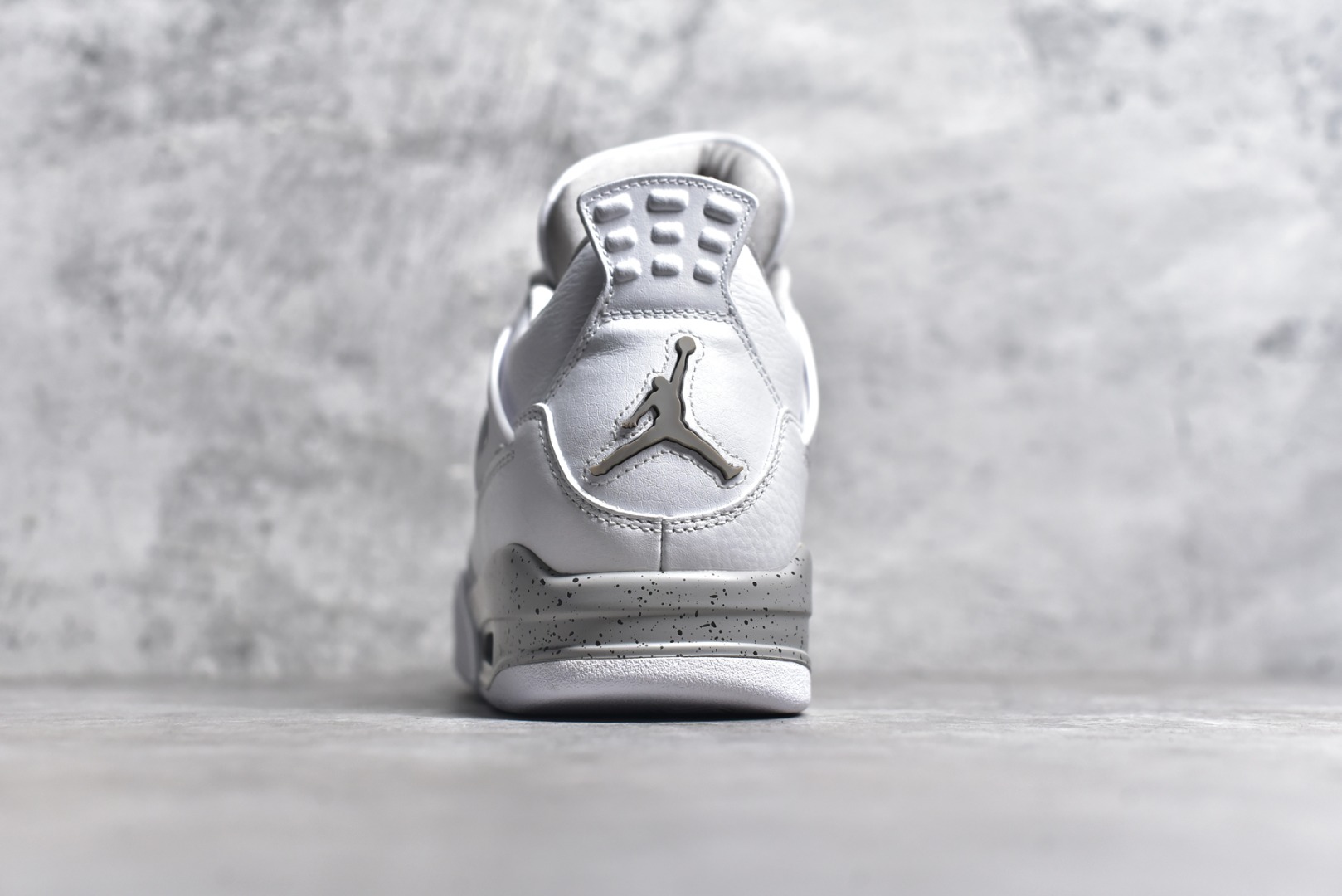 图片[5]-#NK Air Jordan 4 Retro代中帮复古休闲运动文化篮球鞋 采用原厂纳帕头层皮组合固色翻毛皮鞋面材质#TPU超Q弹网格材质#还原ZP细节#原厂流水成型工艺及拉帮注胶效果#全新底模,完美品相清洁度及喷漆效果❗货号：CT8527 100 尺码：40.5 41 42 42.5 43 44 44.5 45 46-选品中心
