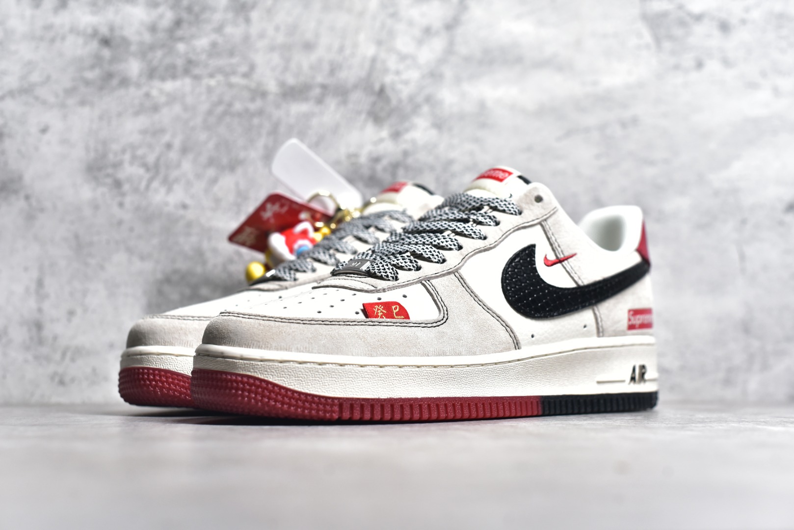 图片[2]-#NK Air Force 1\’07 Low Sup联名蛇年限定 黑蛇纹勾 空军一号低帮休闲板鞋 HH7518-033 #原楦头原纸板 原装鞋盒 定制五金配件 内置全掌气垫 原厂鞋底 尺码：36 36.5 37.5 38 38.5 39 40 40.5 41 42 42.5 43 44 44.5 45-选品中心