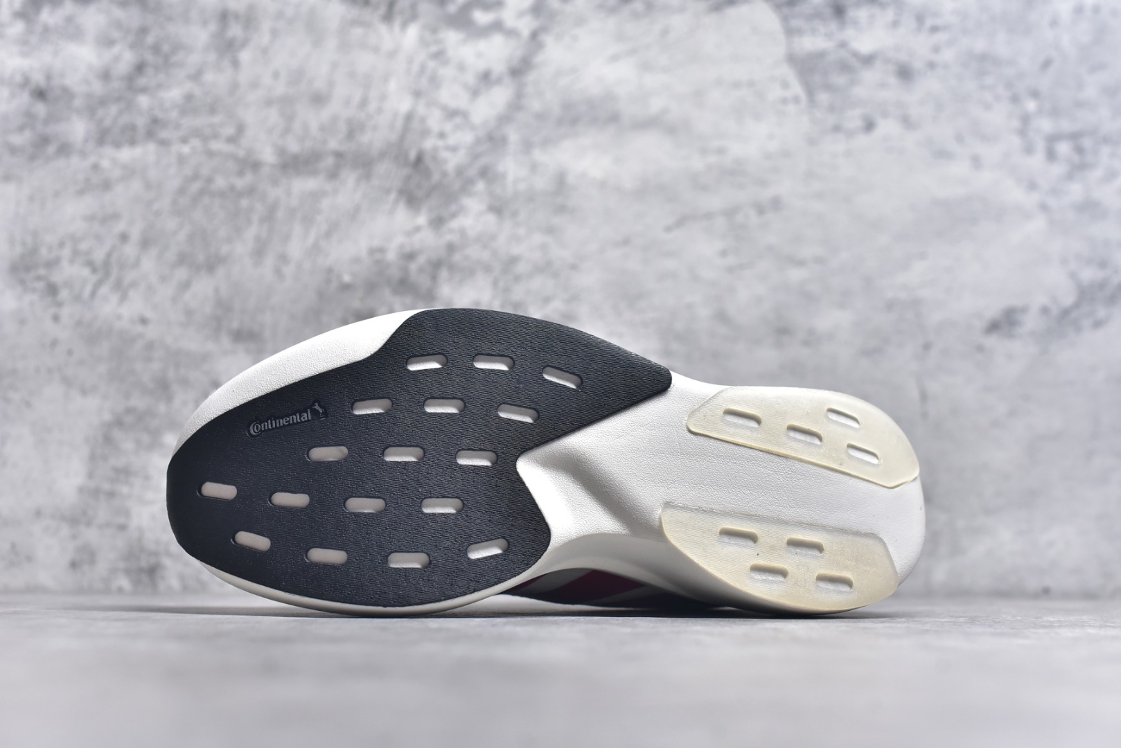 图片[6]-#阿迪达斯 AD Adizero Eva SL M 运动舒适防滑耐磨 低帮跑步鞋 阿迪达斯革新力作!「破纪录轻跑鞋」adiZero Adios Pro EVO 极致轻盈的Lightweight Upper设计,带来近乎裸足的舒适体验。中底采用尖端科技，Lightstrike Pro材料经过精细调校，实现卓越缓震与轻量化的完美结合。 尺码：36-45-选品中心