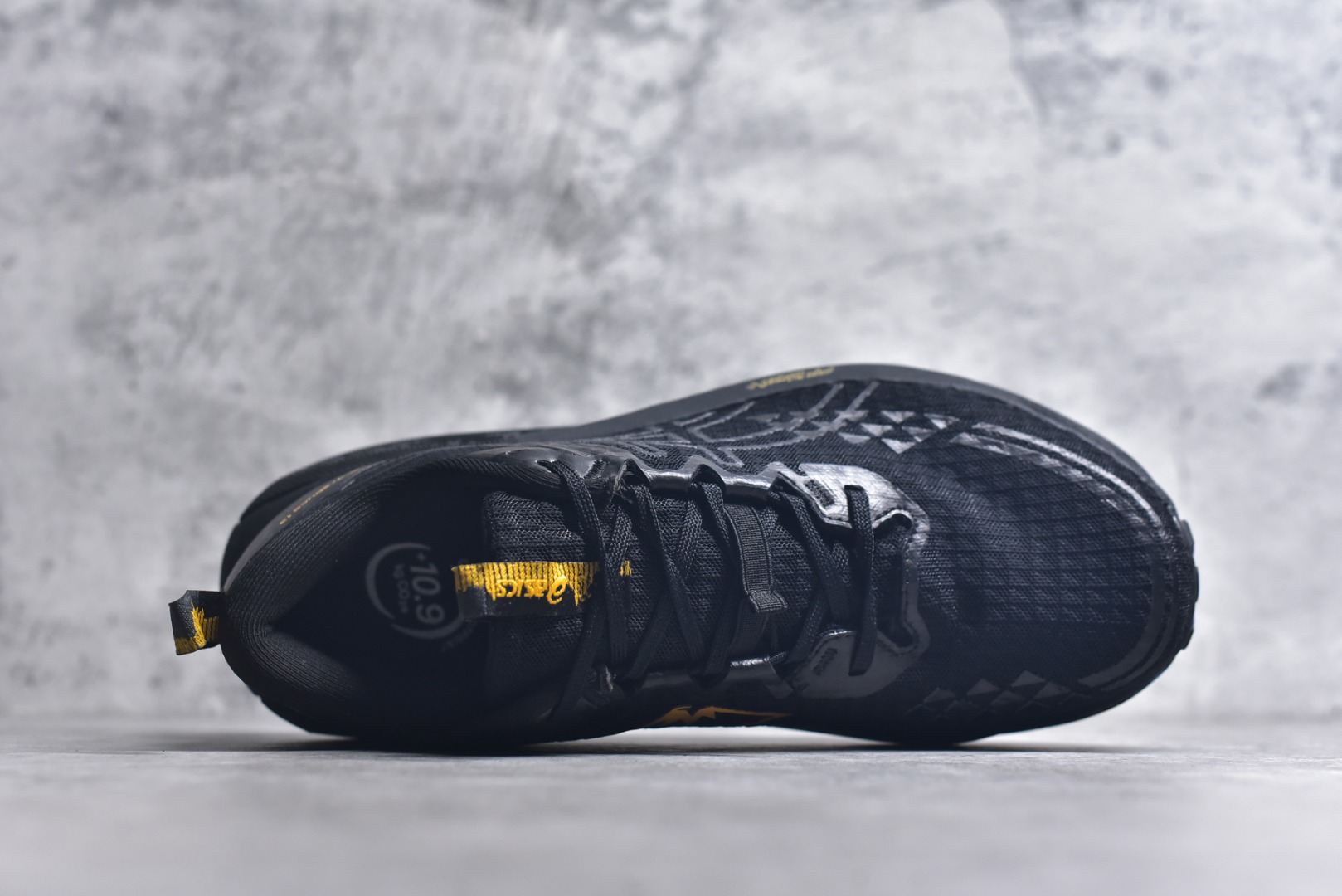 图片[4]-#Asics Gel-Trabuco 13 复古亚瑟士透气休闲鞋缓震男子耐磨跑步鞋 鞋面采用无缝线鞋面 贴合脚型 穿着舒适中底360°环绕式GL 提供良好的缓冲性能 货号：1011B973-001 尺码：36 37 37.5 38 38.5 39 39.5 40 40.5 41.5 42 42.5 43.5 44 44.5 45-选品中心