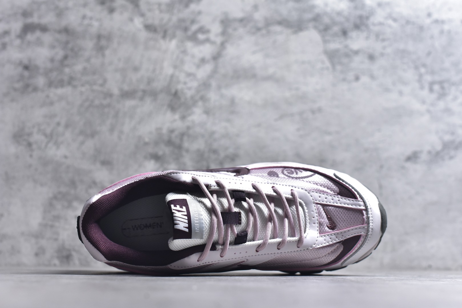 图片[4]-#Nk Initiator Running 创始者系列复古老爹鞋 休闲运动舒适跑步鞋 采用透气网眼鞋面和支撑覆盖层，自然运动设计的Phlyon中底用于缓冲，BRS 1,000碳橡胶外底具有轻质柔韧性，牵引力和耐用性。 货号：IB4339-030 尺码：36-45-选品中心