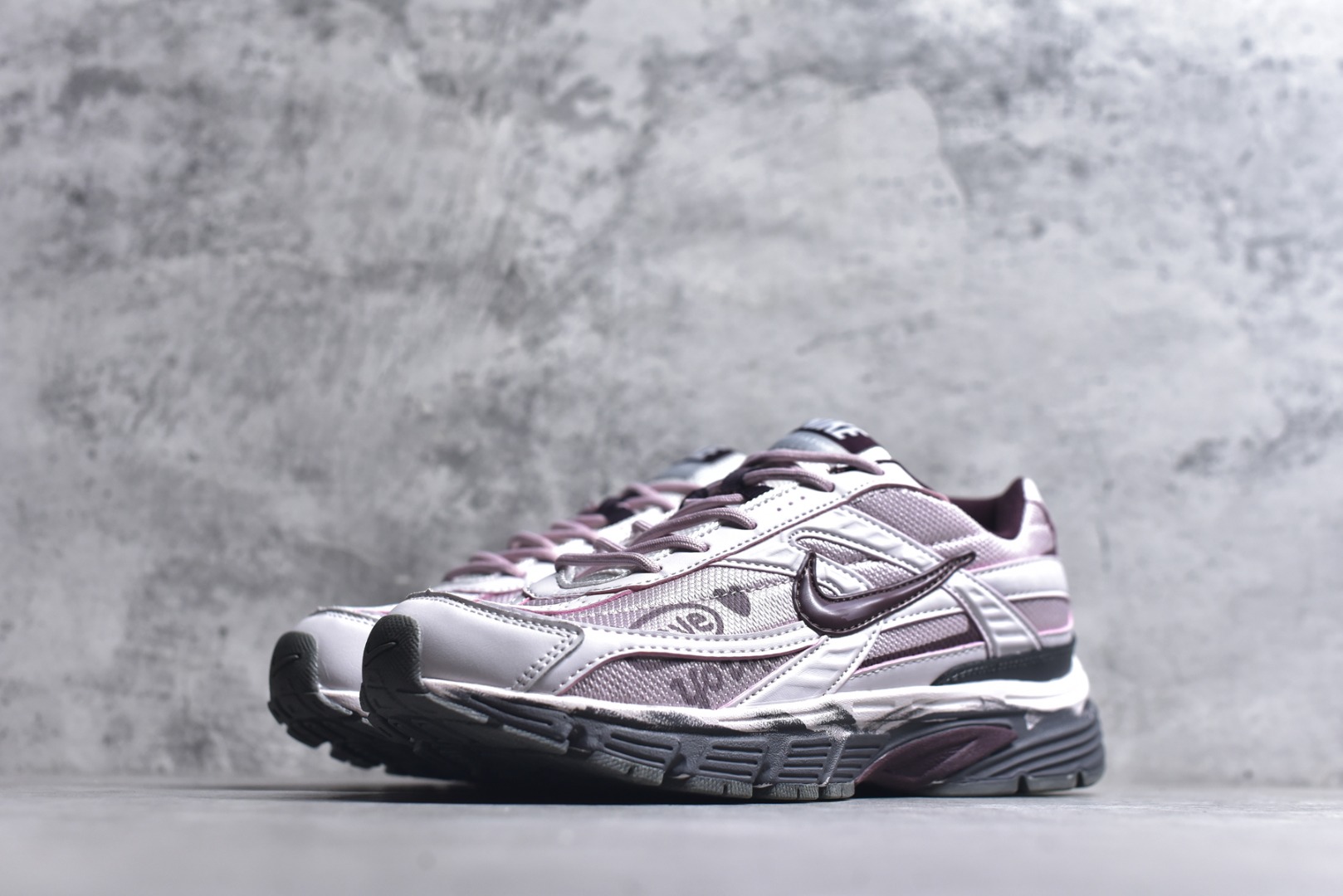 图片[2]-#Nk Initiator Running 创始者系列复古老爹鞋 休闲运动舒适跑步鞋 采用透气网眼鞋面和支撑覆盖层，自然运动设计的Phlyon中底用于缓冲，BRS 1,000碳橡胶外底具有轻质柔韧性，牵引力和耐用性。 货号：IB4339-030 尺码：36-45-选品中心