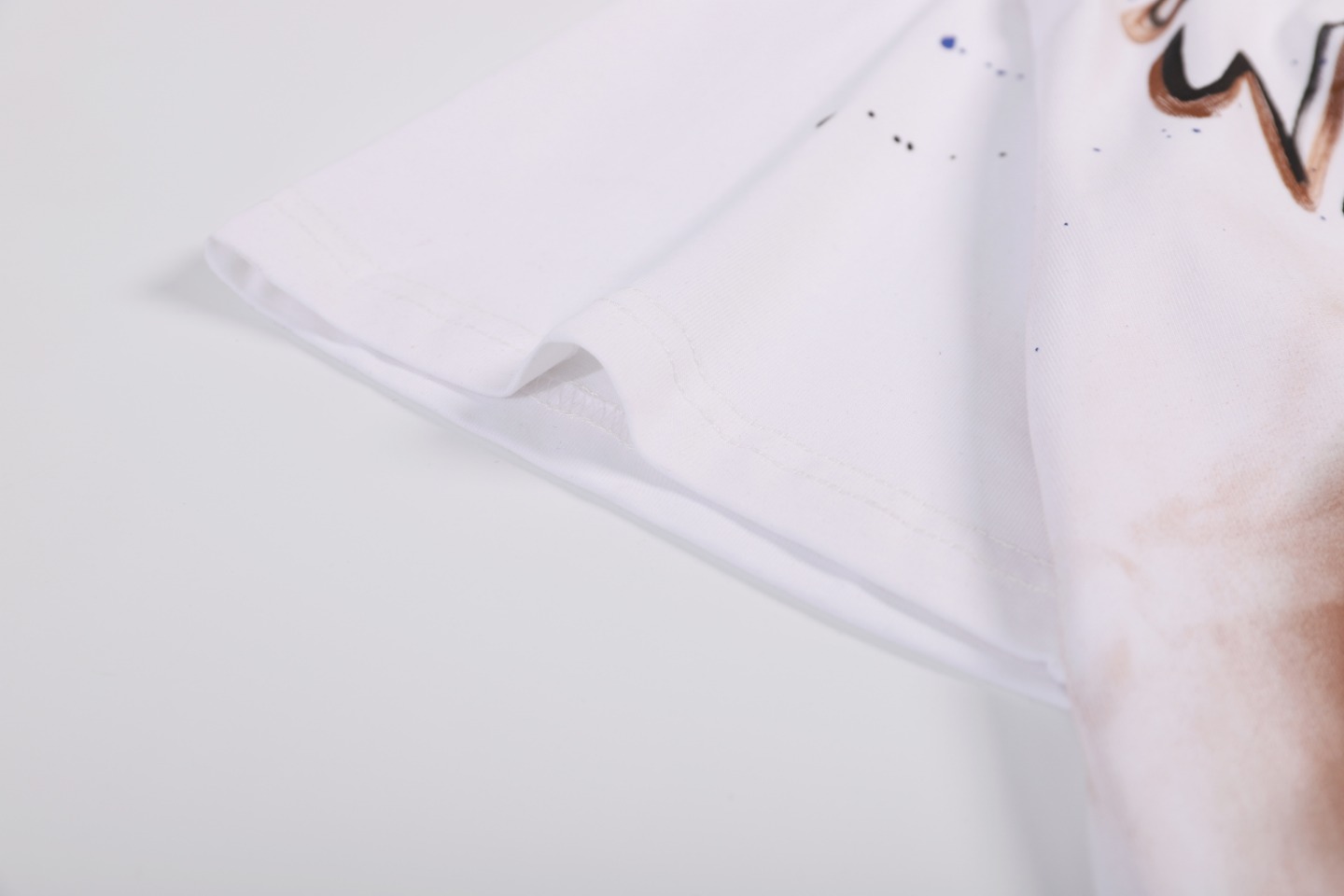 Louis Vuitton/路易威登 老花手绘涂鸦短袖T恤 黑色 白色