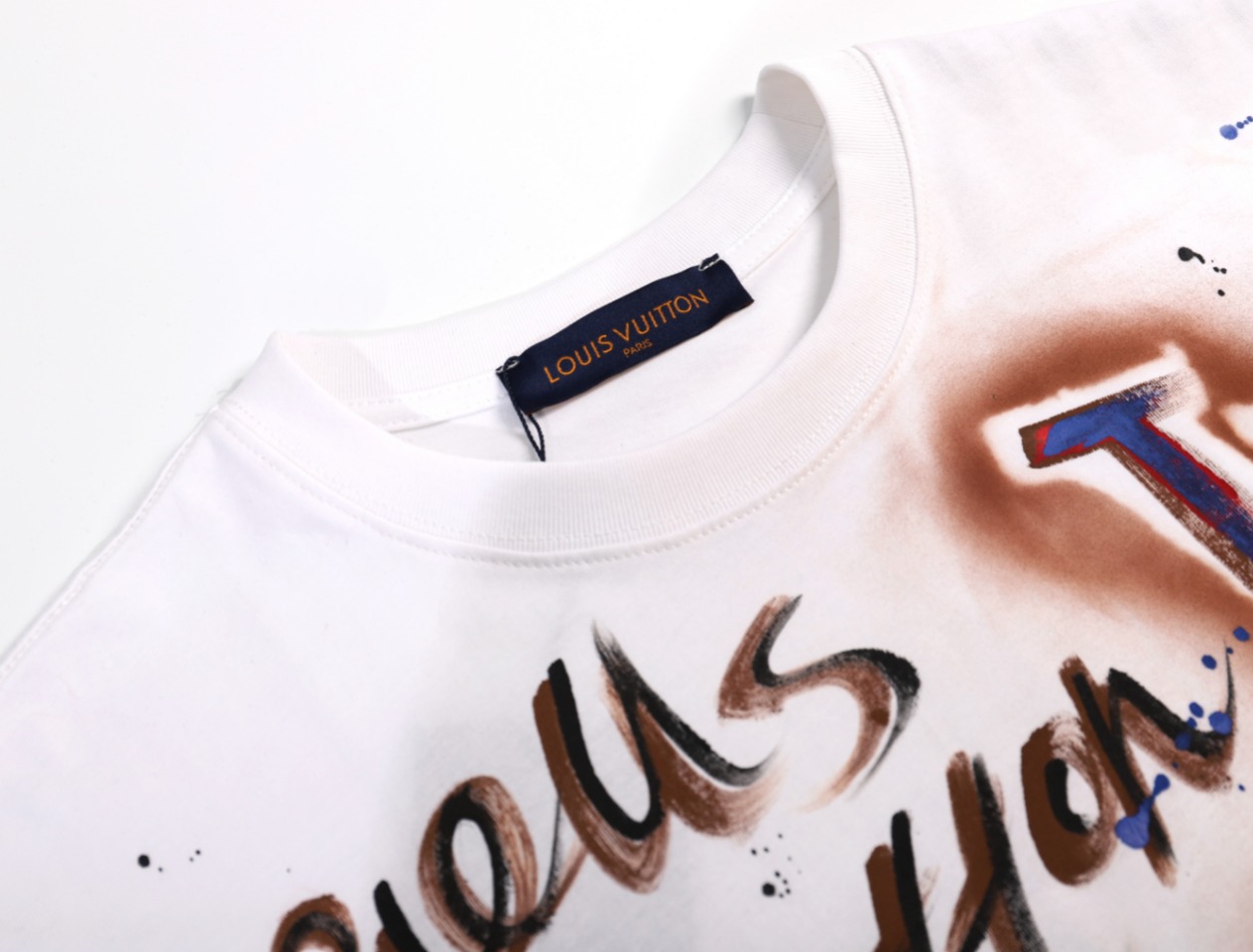 Louis Vuitton/路易威登 老花手绘涂鸦短袖T恤 黑色 白色