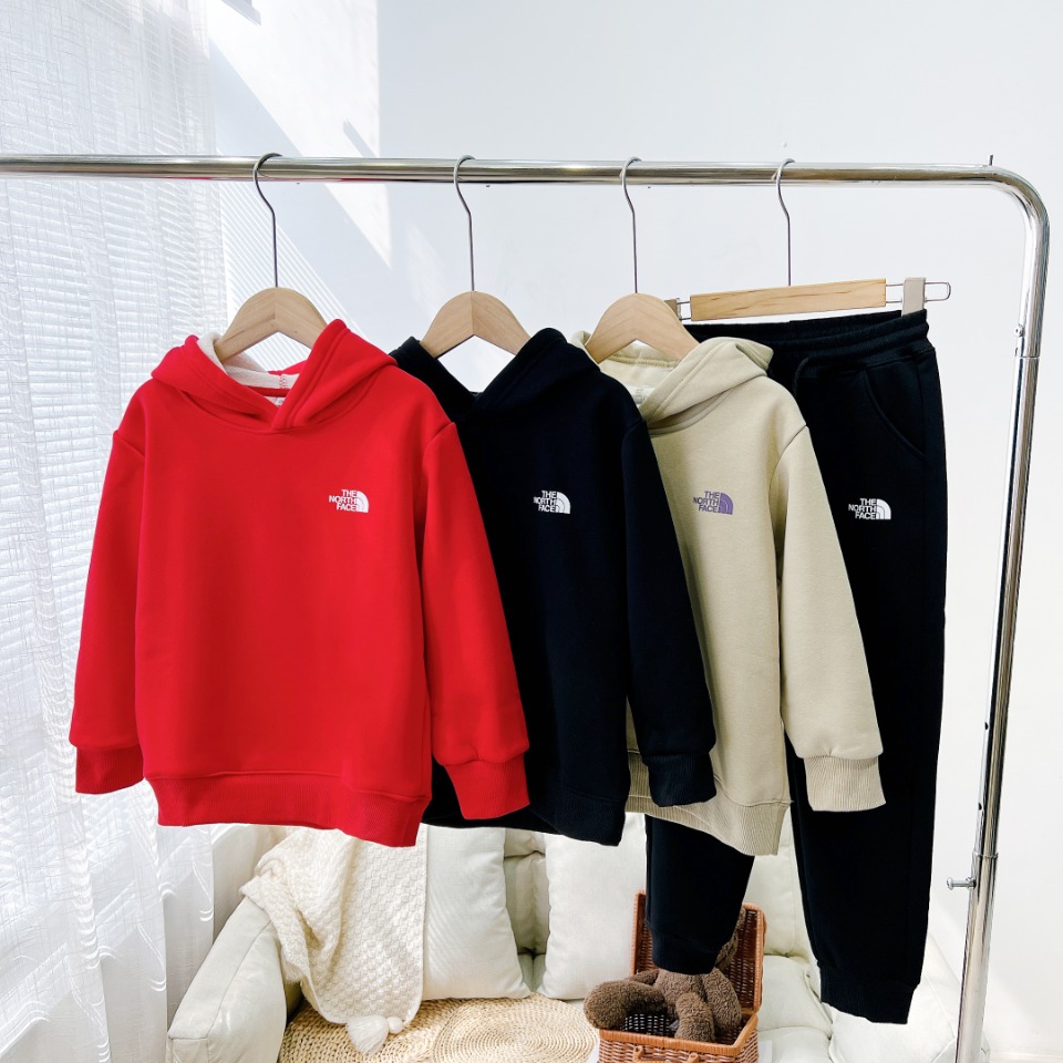 Latest High-End B+Tree Winter Jacket: Red, Black, Green, Cotton-Olyves Blend, 130-170 Size