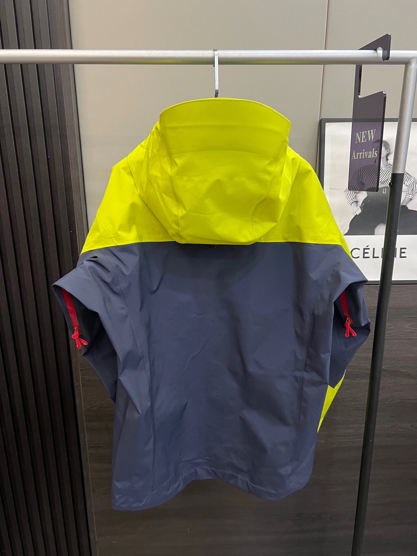 ARC'TERYX Alpha SV Dragon Limited Edition Waterproof and Breathable Jacket 7 o 1hr1j59al1o2s1l2589r1vssjr5