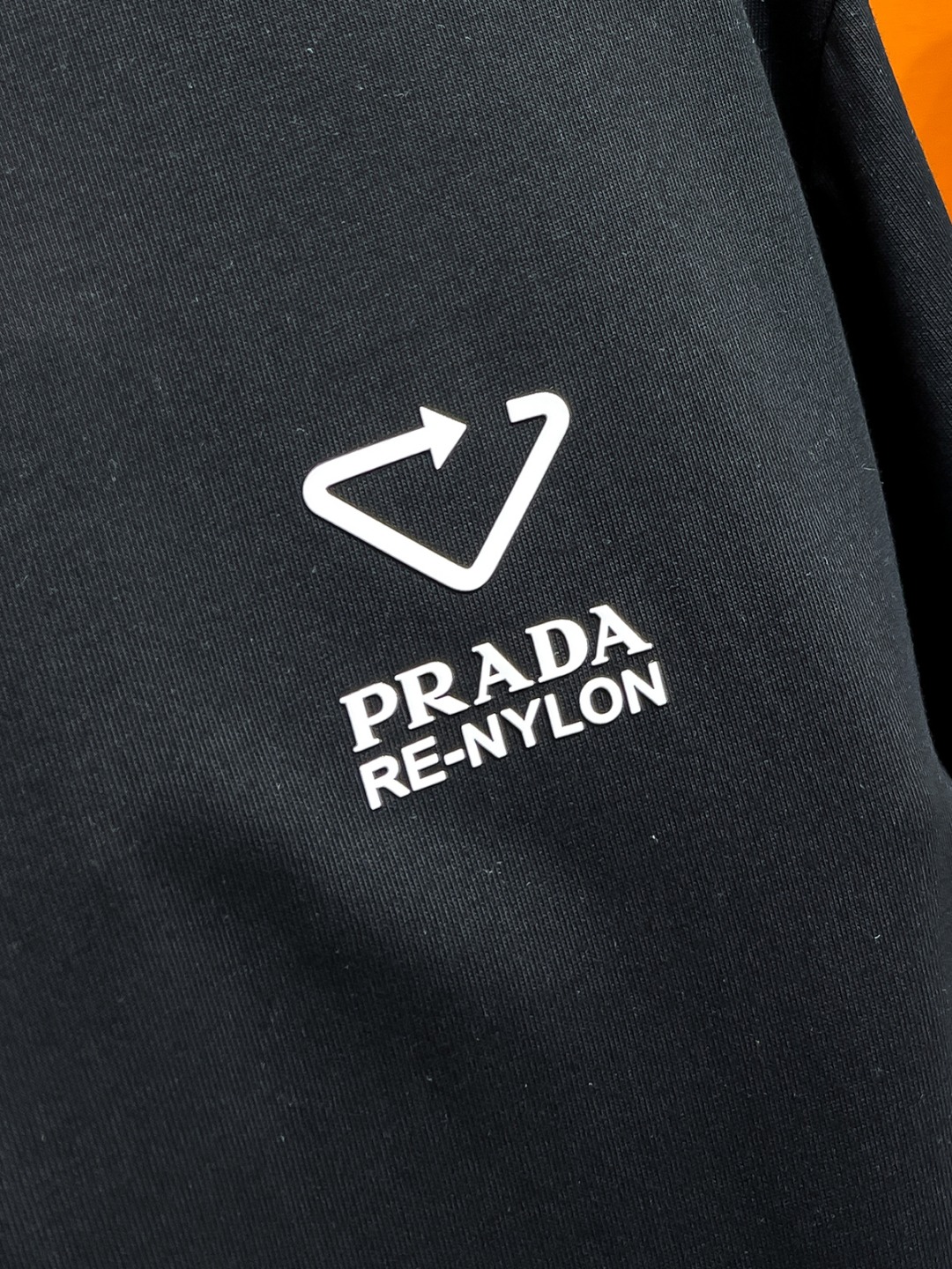PRADA#24春夏顶级专柜同步短袖T恤3标齐全采用客供进口100%-32支双股新疆棉面料制成专柜原版面