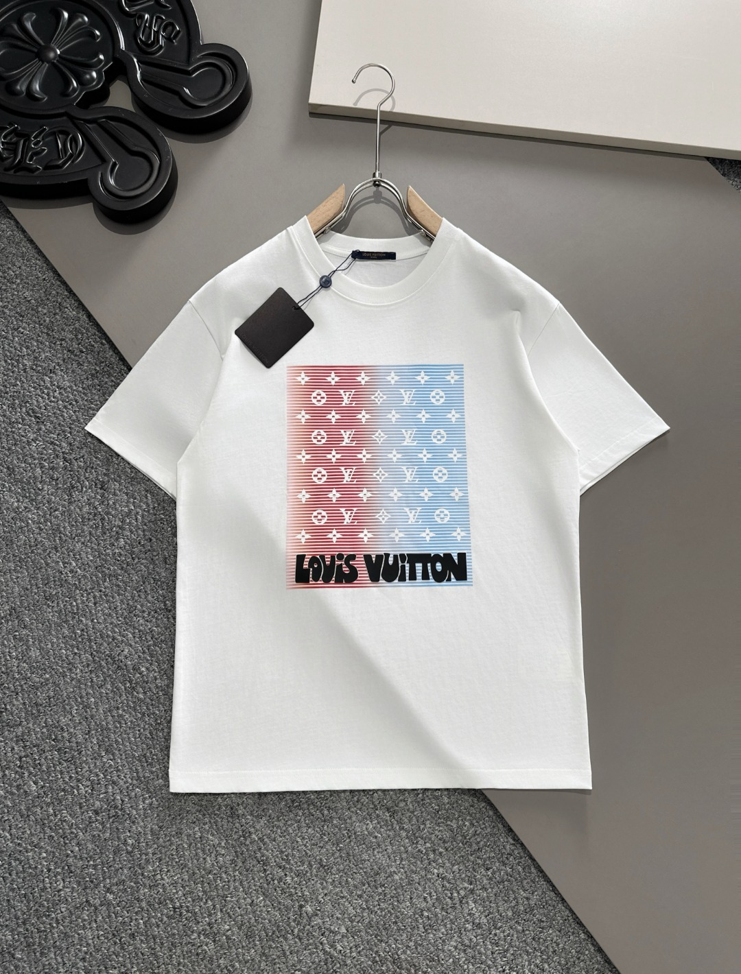 Louis Vuitton Kleding T-Shirt Zwart Wit Katoen Lente/Zomercollectie Fashion Korte mouw