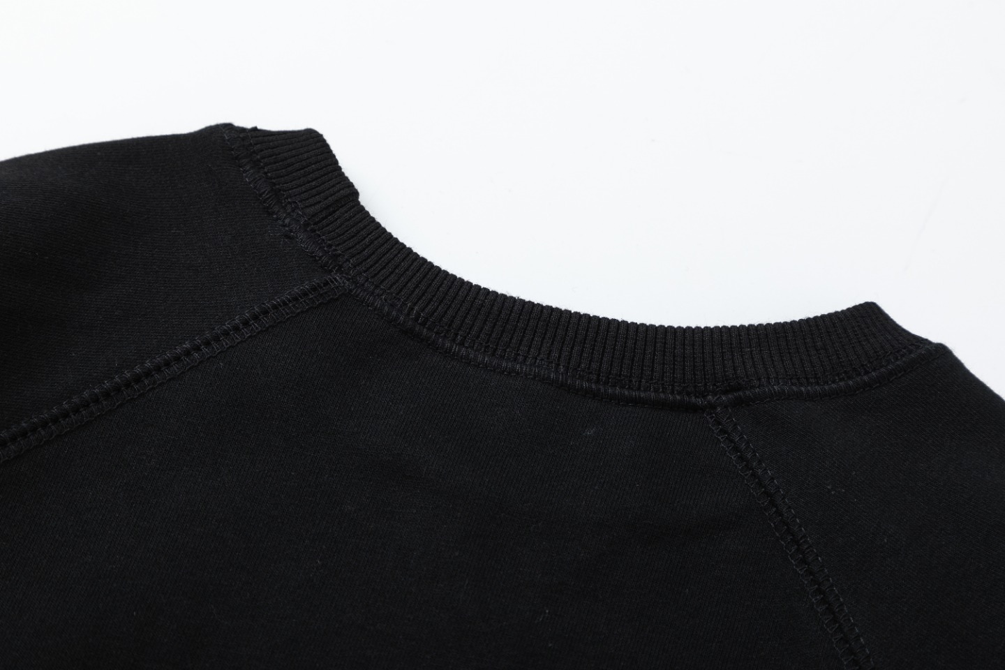 “Black Cross-Cross Coat with High-Quality Cotton Fabric for Autumn and Winter” - 图片 8