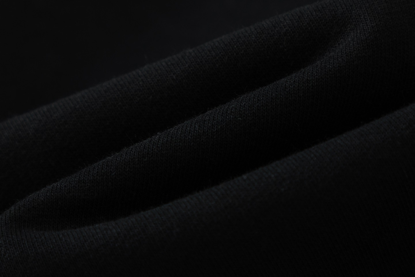 “Black Cross-Cross Coat with High-Quality Cotton Fabric for Autumn and Winter” - 图片 9