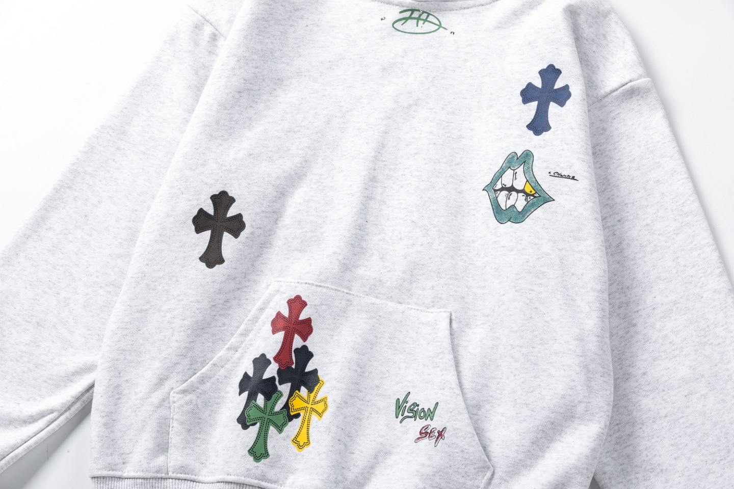 Graffiti-Printed Hoodie by Crocson: Unique Street Style for Autumn/Winter - 图片 4