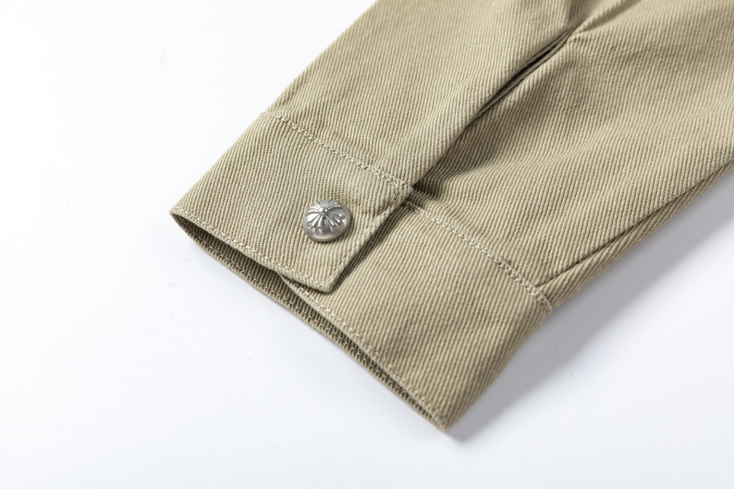 Crocson Cowboy Suit: Premium Cotton, Chinese Silver Buttons, Unique Detailing. - 图片 8