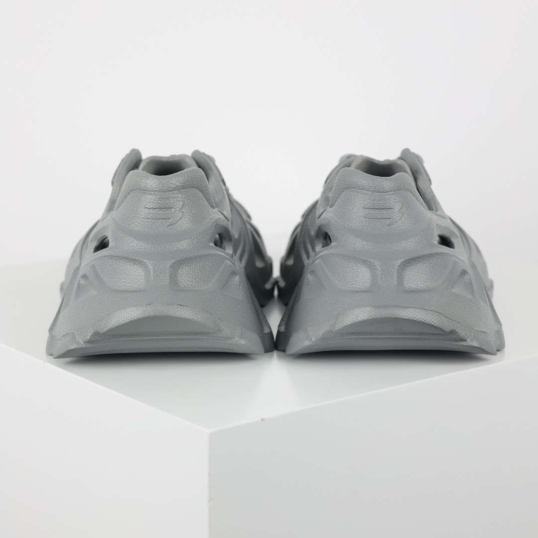 D7巴黎世家BALENCIAGA3XLRubberLowTopSneakers3XL版系列夏季沙滩涉水百