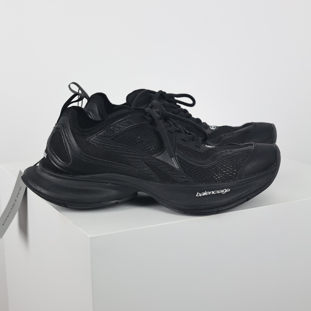 380 Balenciaga 巴黎世家 Circuit 透气网面休闲鞋