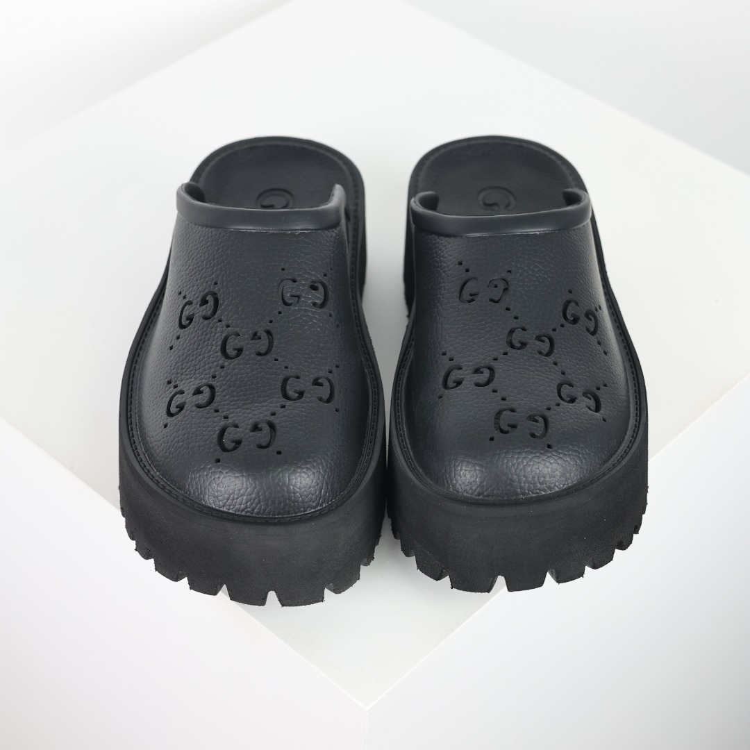 古驰GUCCI Elea Logo Slip On Sandal 埃利亚系列拖鞋式凉鞋镂空GG互扣