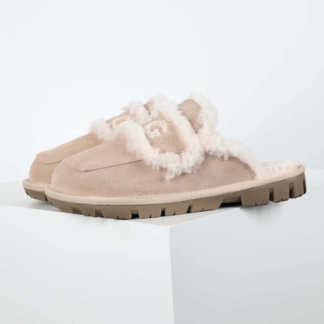 UGG Ozwear 24s 8月上市澳版官网已发售 方圆胖丁毛拖 新款羊毛刺绣半拖毛毛拖雪地靴四色出货