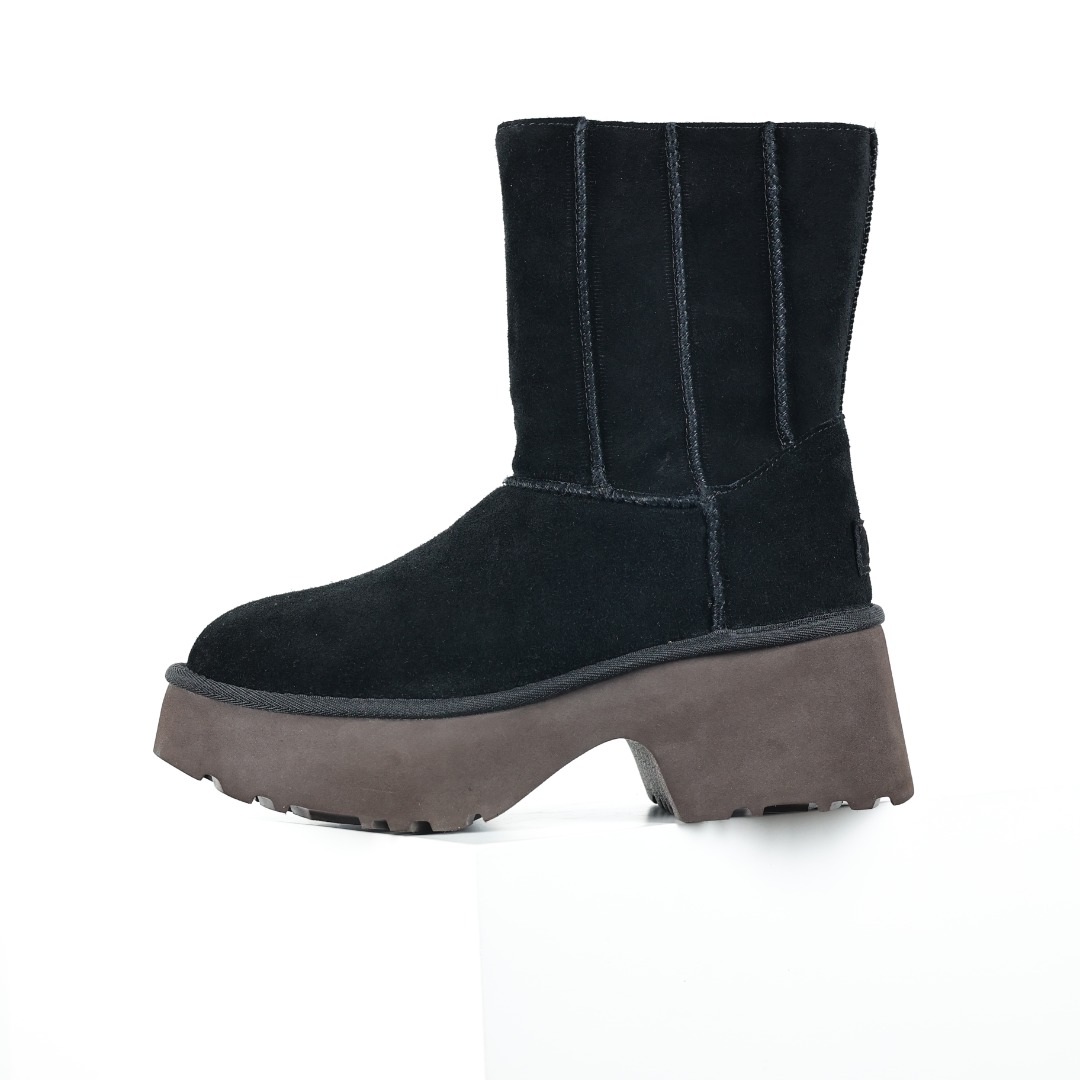 Ugg snow boots Ugg snow boots