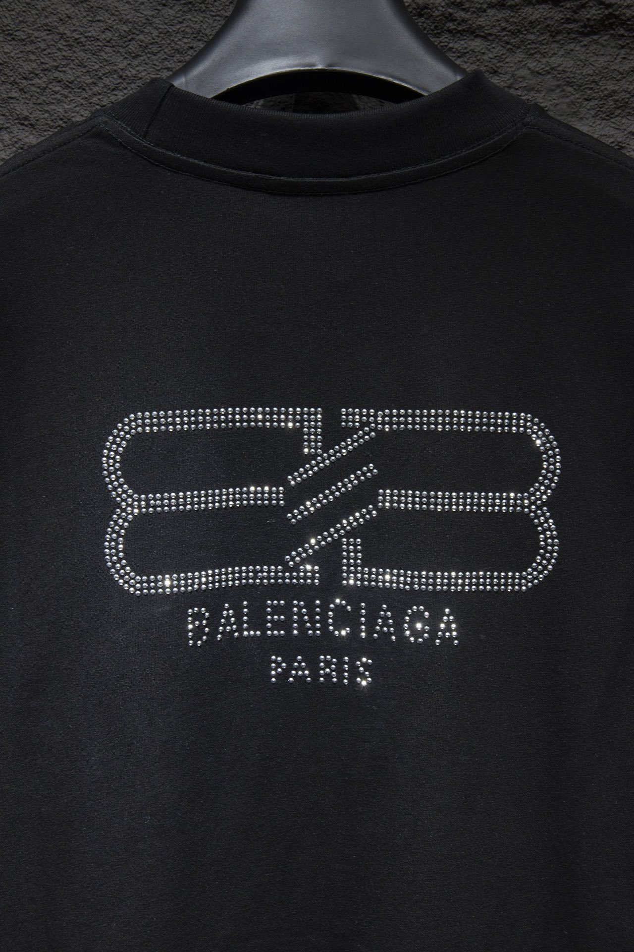 Balenciaga/巴黎世家 后背烫钻互扣短袖