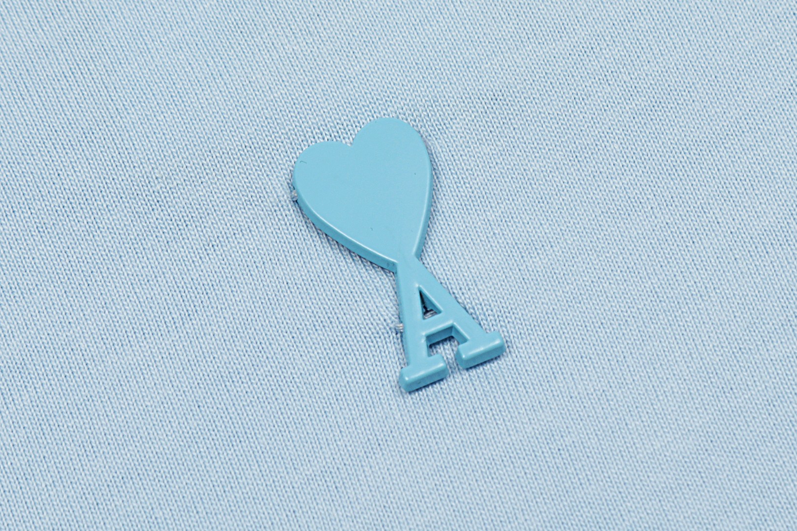 Ami/艾米 24ss 经典金属章仔短袖-莆田鞋,莆田鞋货源,高仿鞋,高仿鞋货源,安福档口,莆田高仿鞋,莆田鞋批发,高仿鞋批发,莆田高仿运动鞋,高仿运动鞋,莆田运动鞋 Ami/艾米 24ss 经典金属章仔短袖