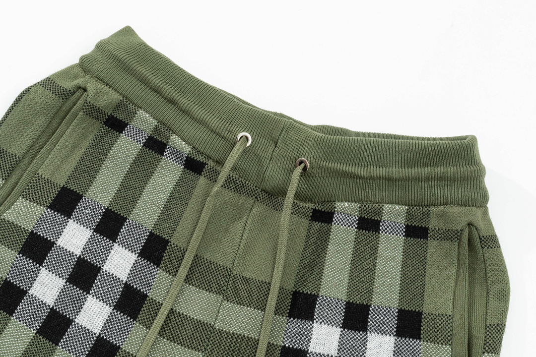 巴宝莉/Burberry 24ss经典大格纹针织短裤