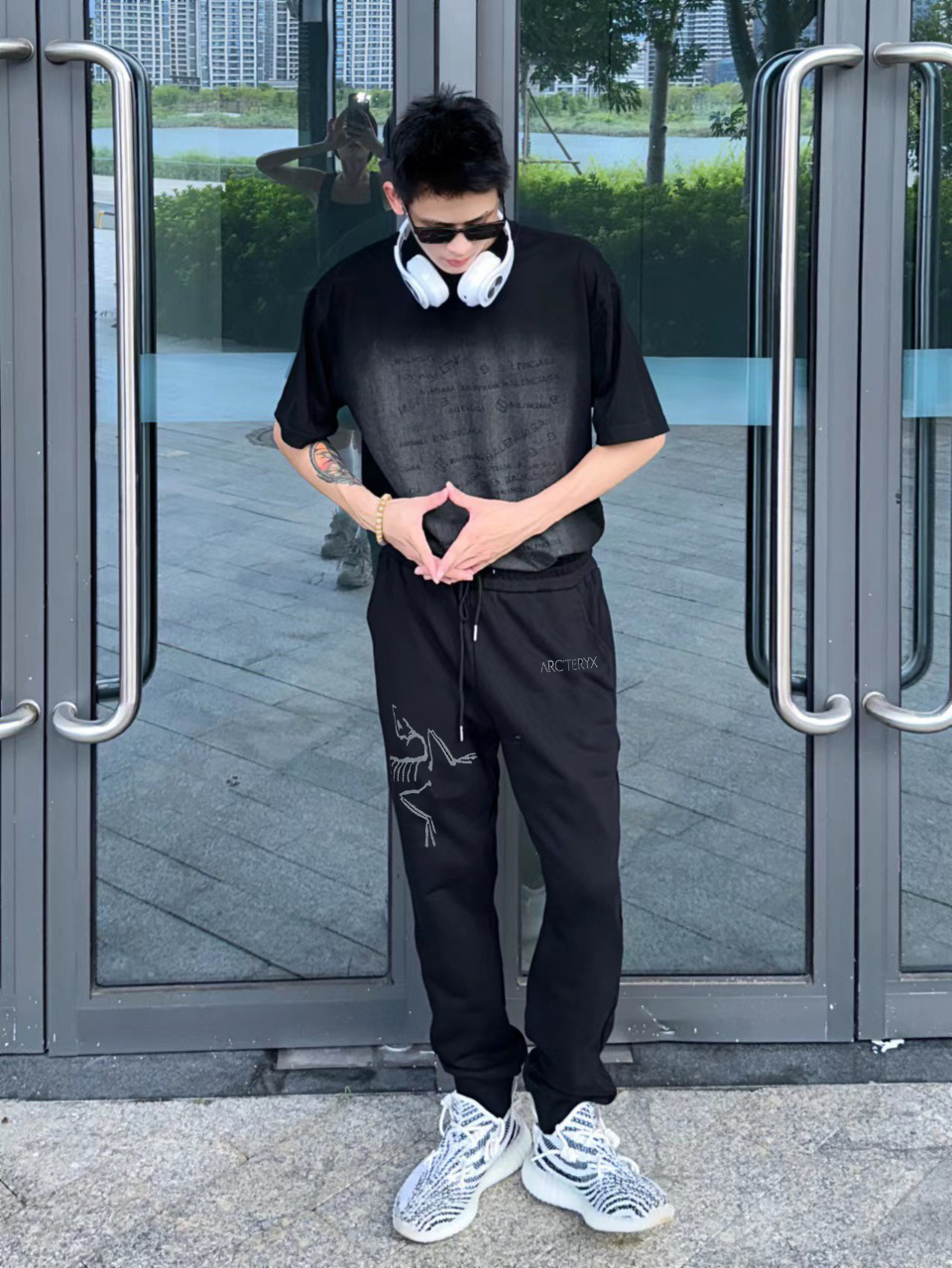 Arc'teryx/始祖鸟 24FW经典大LOGO长裤 模特图#