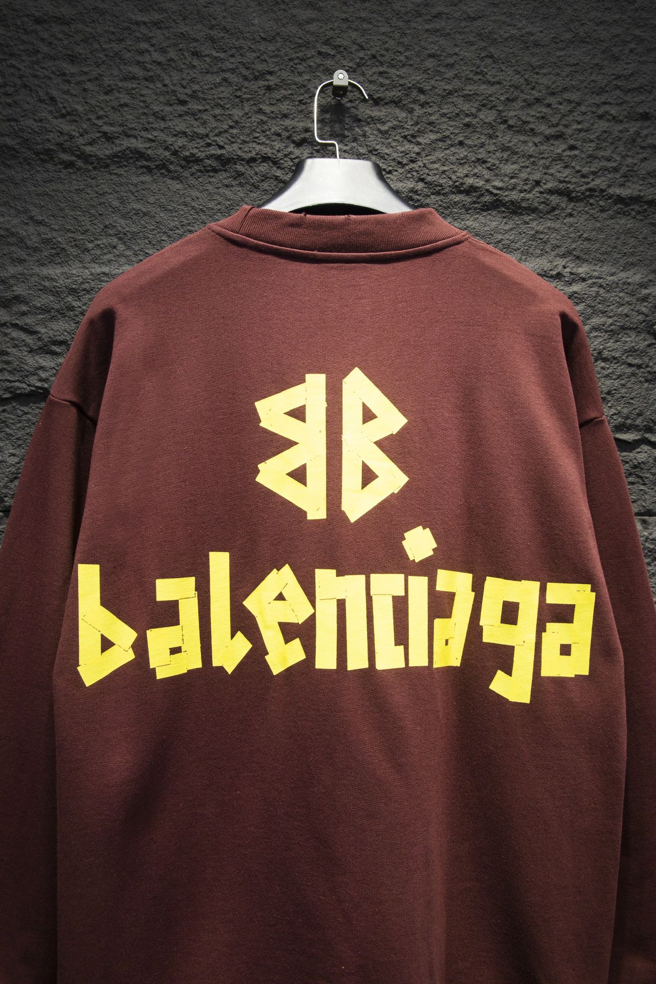 Balenciaga/巴黎世家做旧水洗胶带LOGO圆领卫衣 灰白色