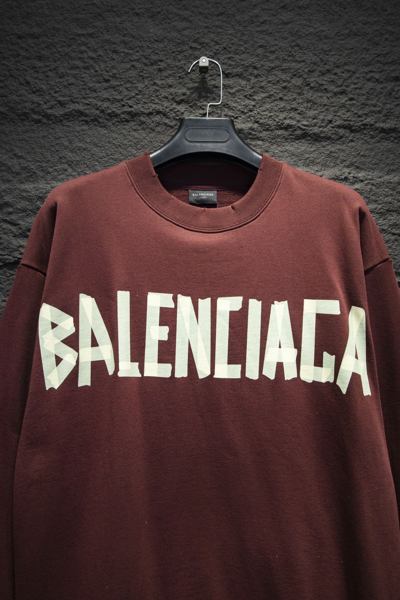Balenciaga/巴黎世家做旧水洗胶带LOGO圆领卫衣 灰白色