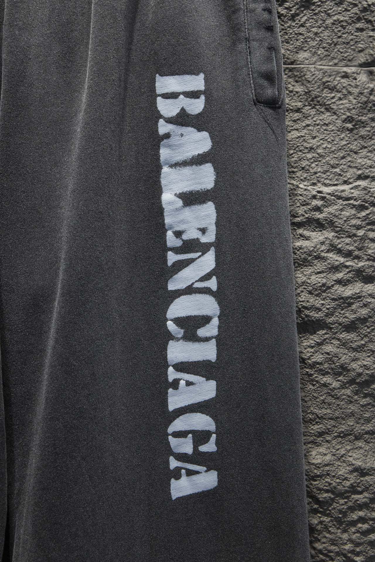 Balenciaga/巴黎世家 24ss 模糊字LOGO阔腿长裤